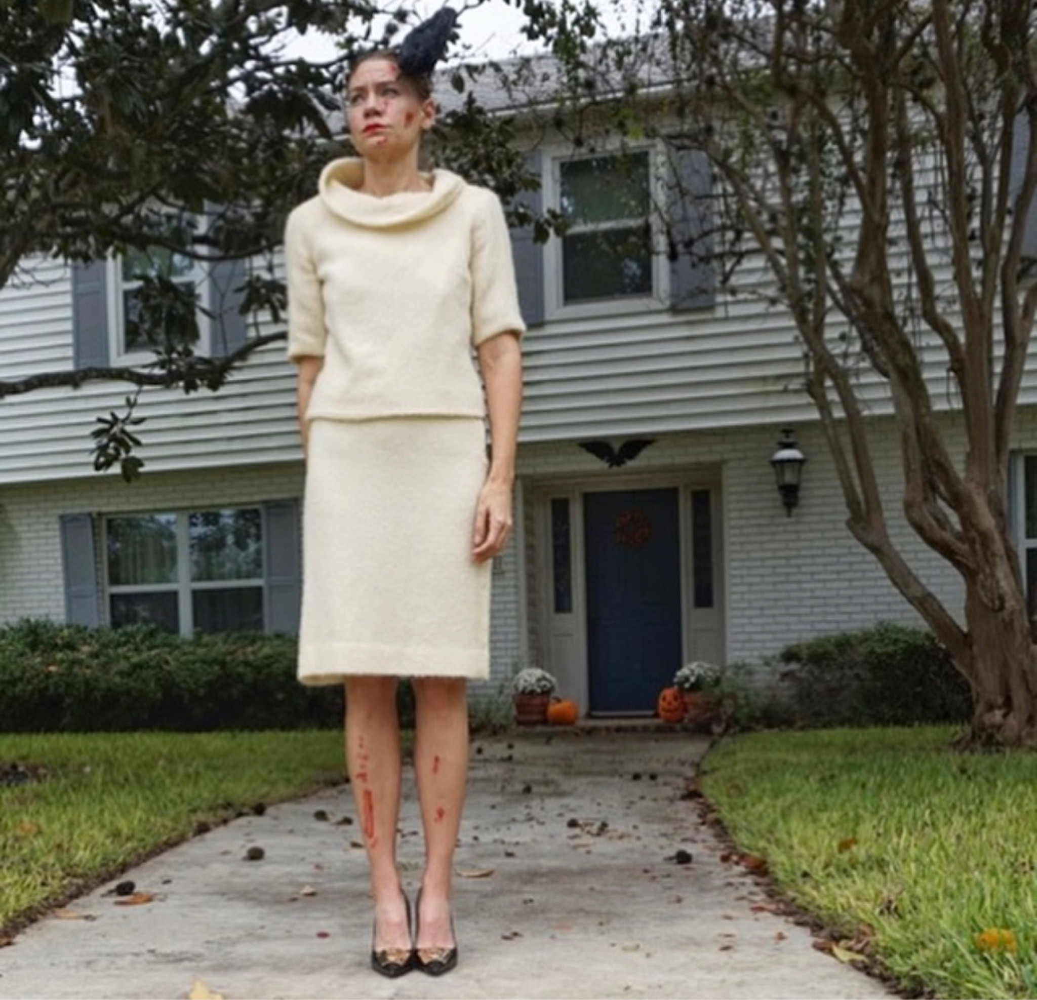 Easy and super chic Halloween Costume? Tippy Hendren from Hitchcock’s “The Birds”! Simply pair a skirt set (or suit) with kitten heels. Add a bird in your hair and some fake blood- and you’re there! #investmentpiece 

#LTKHalloween #LTKstyletip #LTKshoecrush