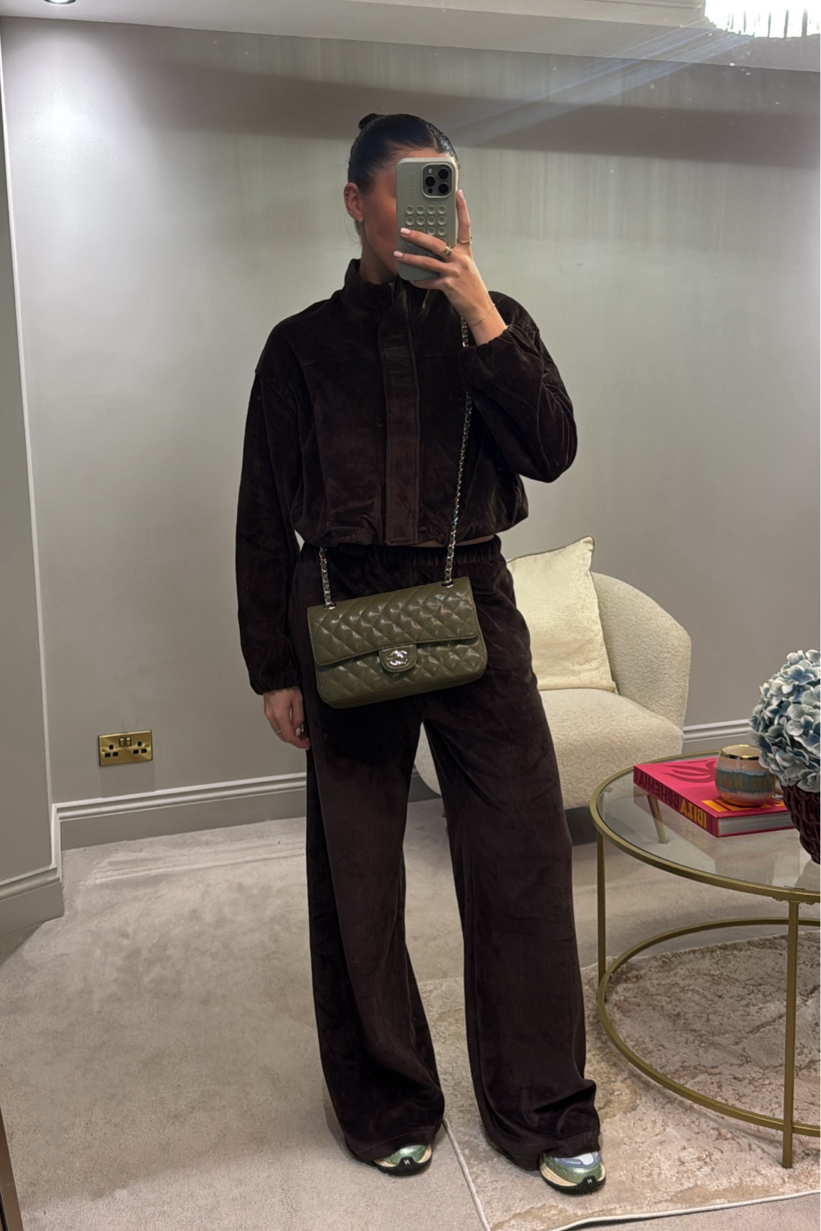 H&M. H&M new in. Loungewear. Tracksuit. Matching set. Co ord. Co ord set. Velour tracksuit. Casual outfit. Daytime outfit. Cosy outfit. Trainers. New balance  

#LTKautumn #LTKstyletip #LTKuk