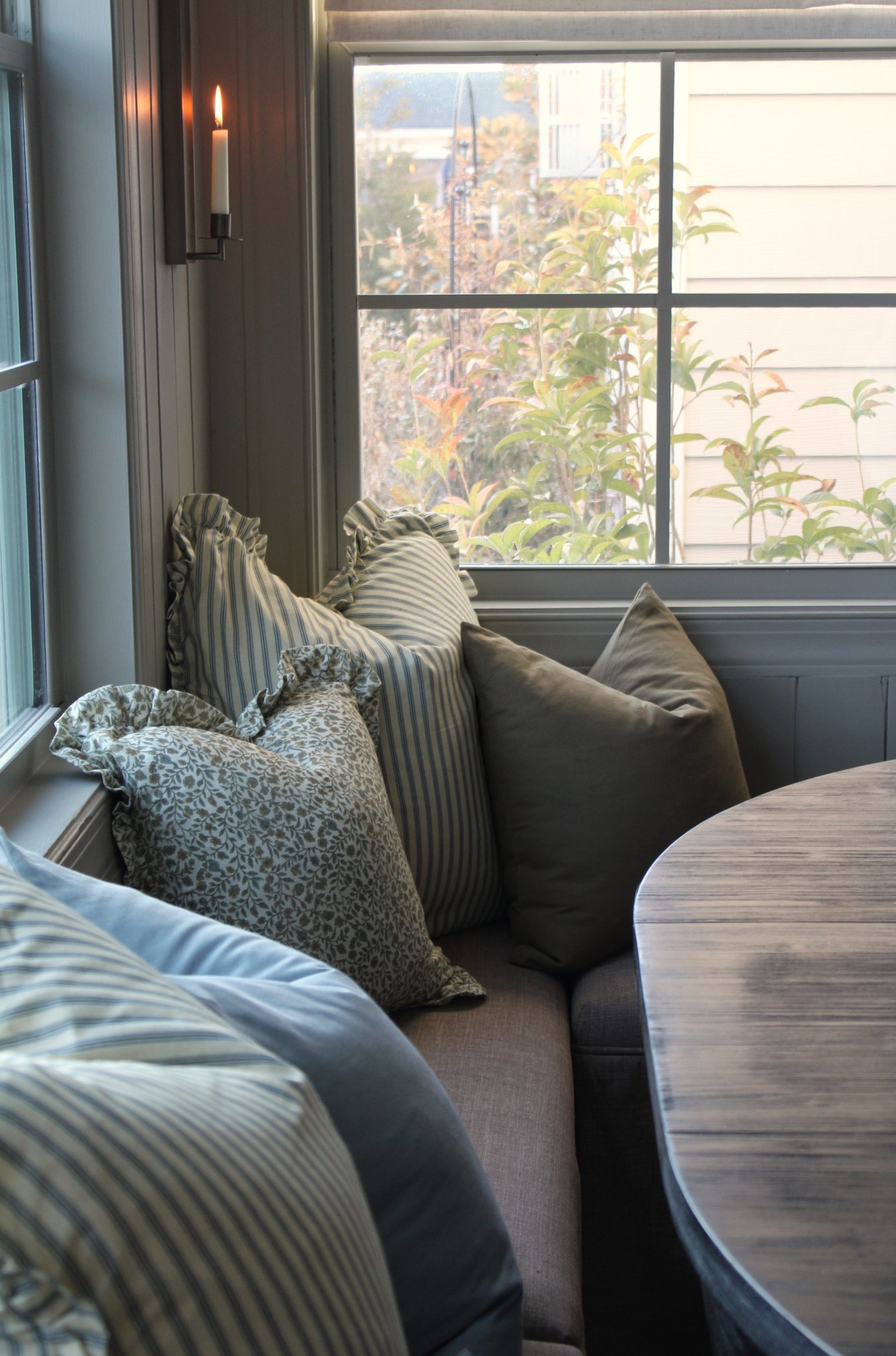 Kitchen nook, pillow covers, banquette, breakfast nook

#LTKHome