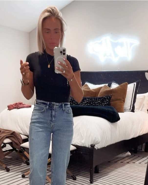 TARSHEEE FOR THE WIN! These jeans are a SNATCHED fit! I got a 2 and they run TTS! I ordered a four first and they were too big and I’m a size 26 waist so they are truly true to size. They are so comfortable and so affordable parrot with this top that I advocate for all the time because it is so great and you have a perfect weekend fit! 
Xoxo,
CeCe ☀️

#LTKStyleTip #LTKFindsUnder50 #LTKSaleAlert
