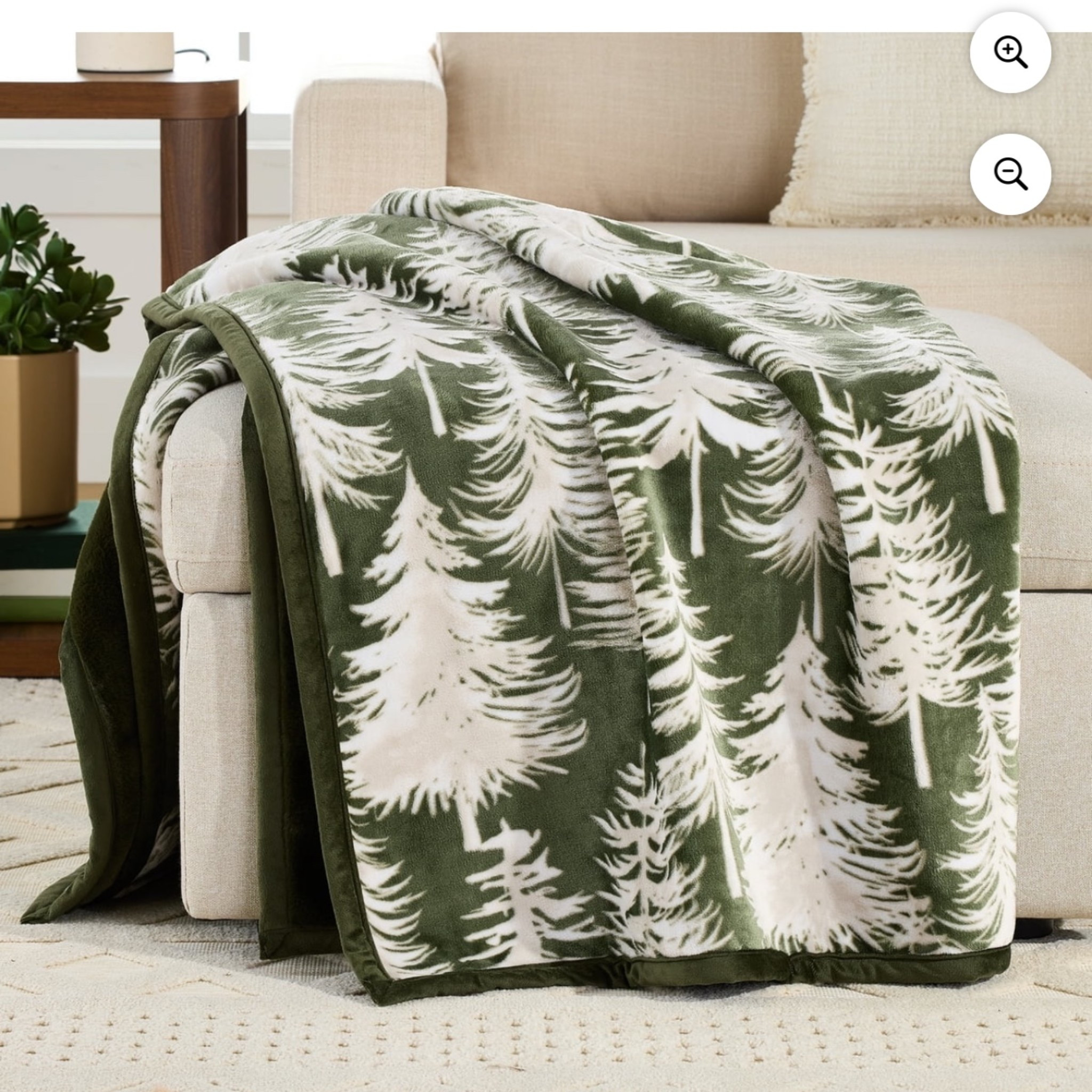 Holiday decor🌲

#LTKSeasonal #LTKHoliday #LTKHome