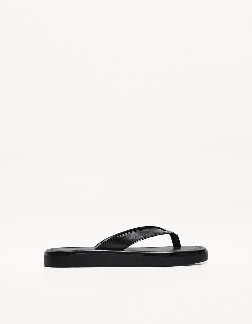 Strappy flat sandals - Women | Bershka UK