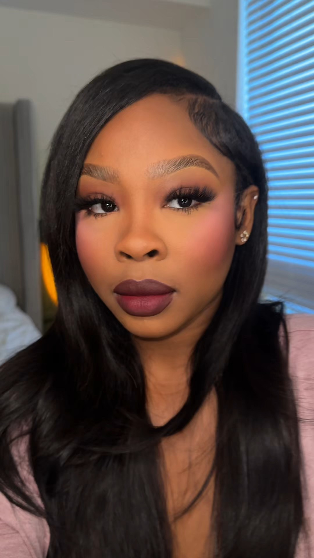Deep wine red lip combo 💋
