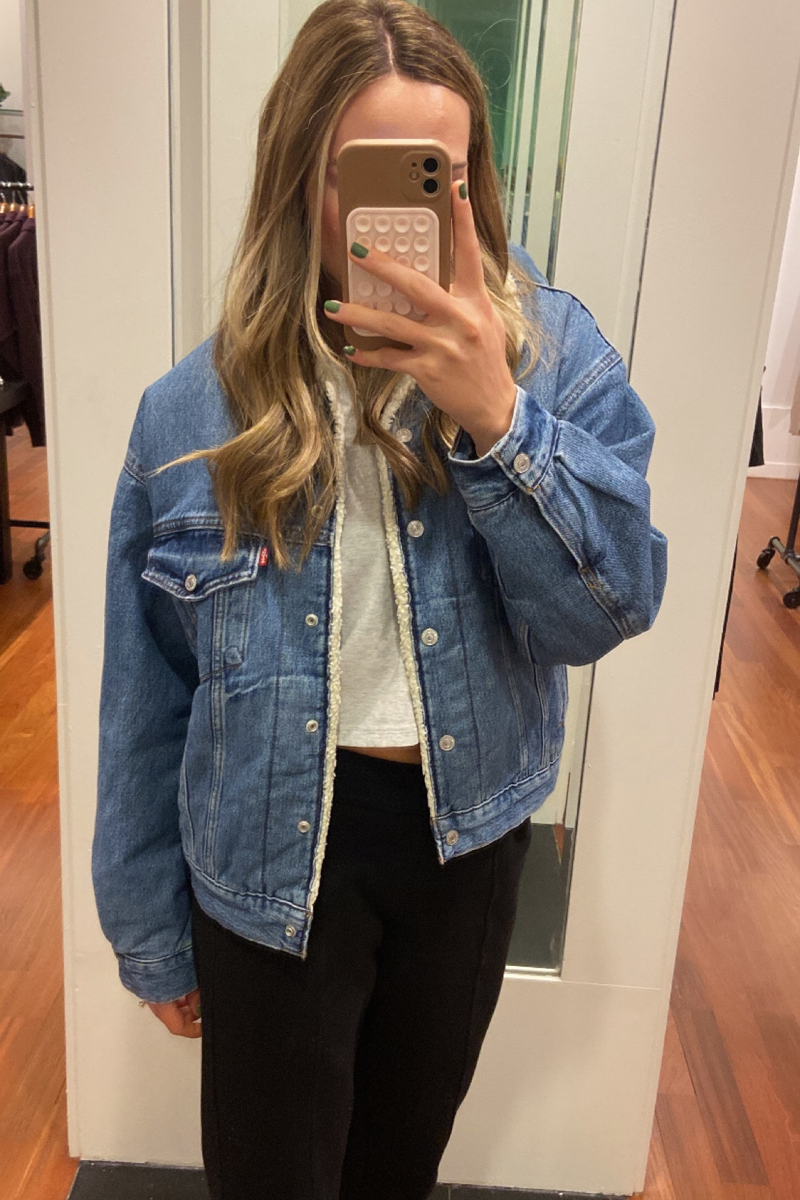  The timeless, classic staple we all need in our wardrobe! I’m wearing an XS for reference and it’s naturally oversized. 🤩🥰 Happy Shopping! 

#LTKHoliday #LTKSeasonal #LTKGiftGuide