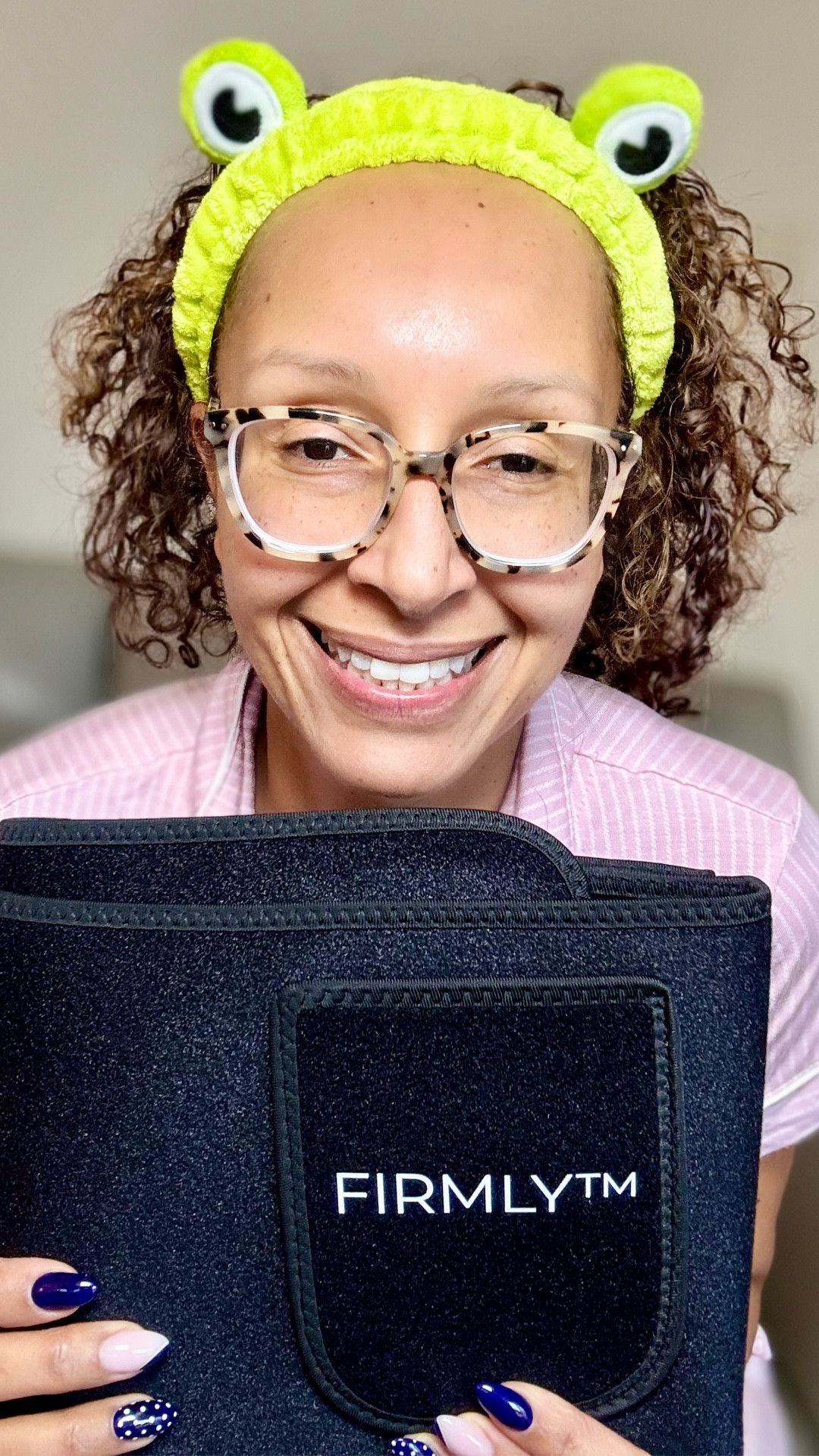 Taking a quiet moment for myself with the FIRMLY™
Dual-Wavelength Red Light Belt it 
Have you tried red light therapy before?
| love how its 3-Layer Lift Technology™ helps firm, lift, and smooth belly skin while I just relax-reading, watching TV, or enjoying a cozy moment.
Which setting would you try first-gentle or intense? Drop your answer below!
Shop now and see why this is my go-to self-care belt
#LTKHoliday

#LTKBeauty #LTKOver40