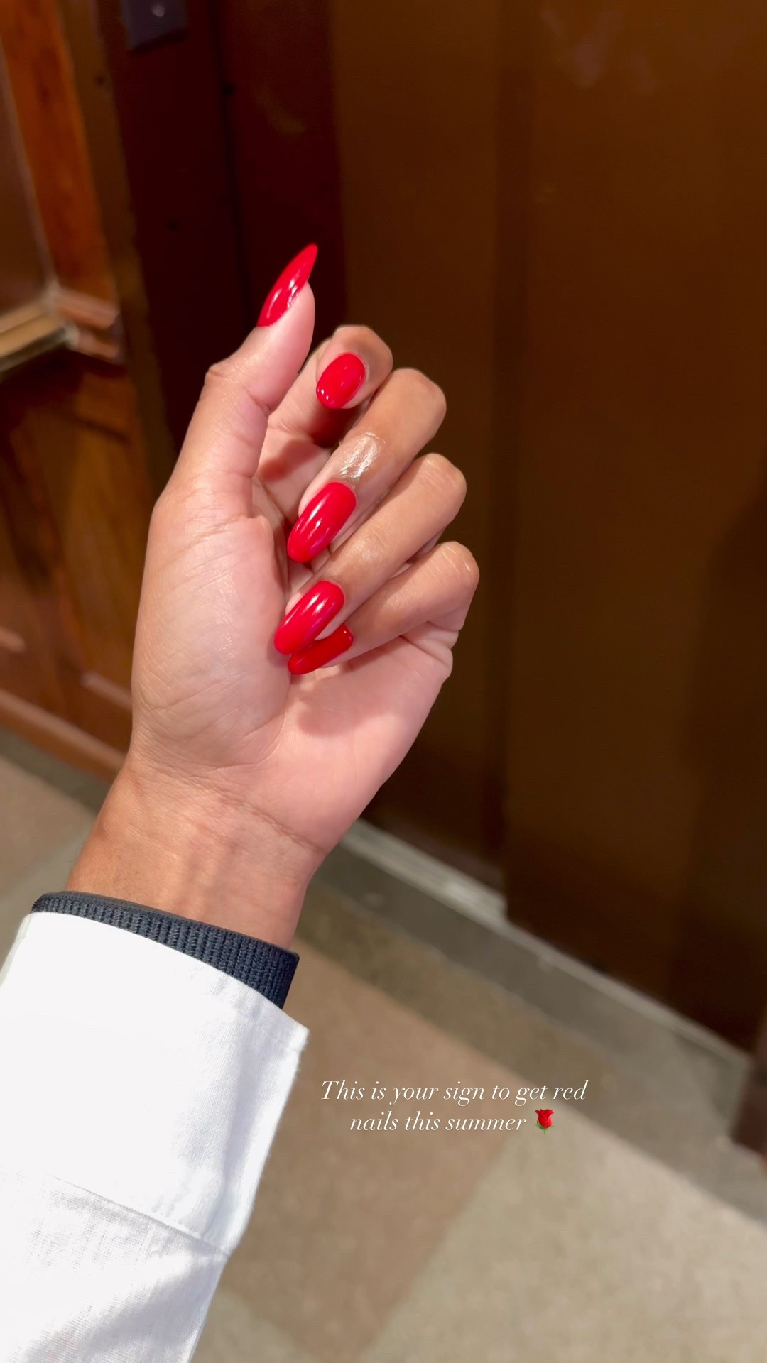 Red nails for summer 