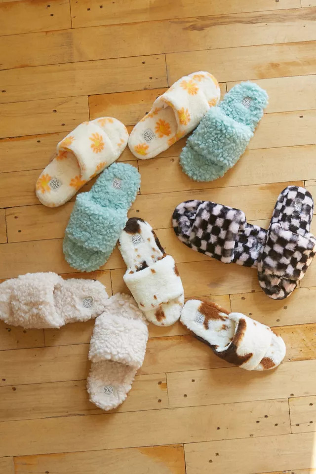 UO Suzy Sherpa Slipper | Urban Outfitters (US and RoW)