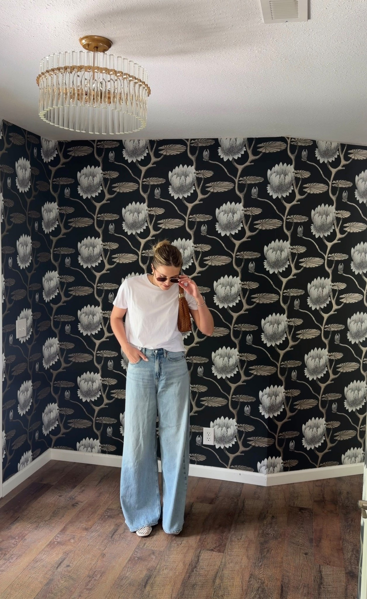 Wide leg jeans 🤍 Live this exaggerated style — all seasons I wear these but especially in spring and summer. I go for a size 26 and I’m a true 26 or 27. This Levi style is not as rigid as their classics IMO. The Target option linked is a super close second option! #denim #jeans #levis @levi 