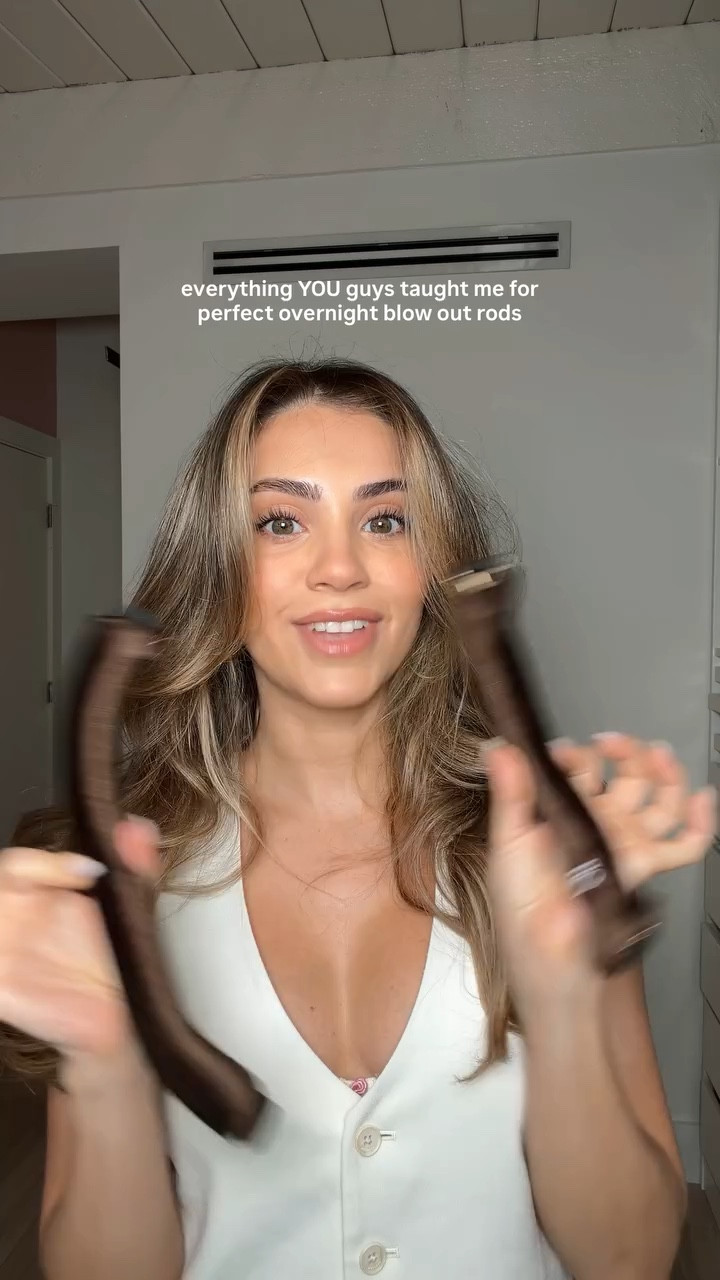 WE DID IT 🫶 came out sooo good. Everything I wish I knew before doing overnight blow out. Thank you to all the replies on how to do it the right way #overnightblowout #hairtutorial #heatlesshair #thingsiwishiknew #blowout @overnightblowout @igkhair @bumbleandbumble