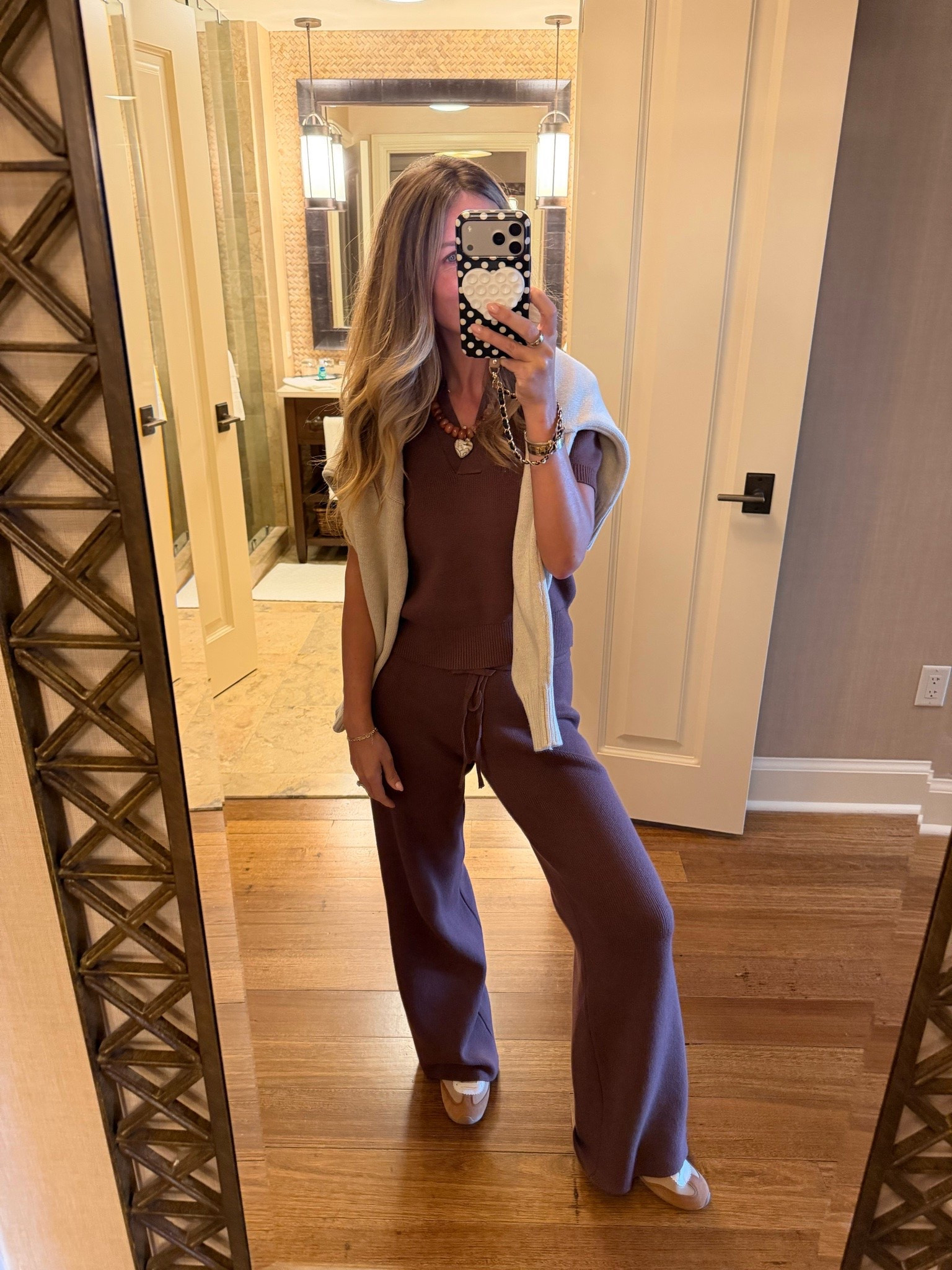 Weekly top seller 
Avara collared top size small 
Travel outfit, lounge outfit, cozy outfit, fall outfit
