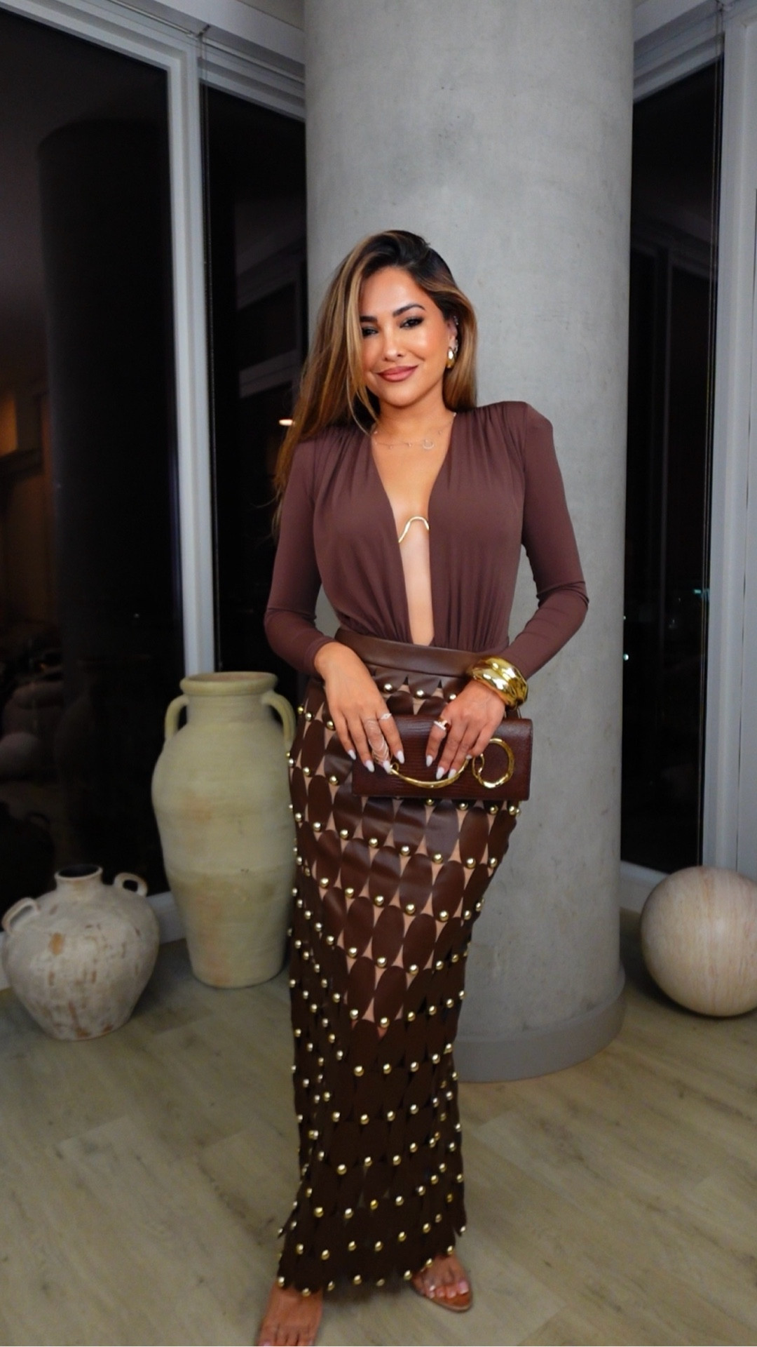 GRWM: Styling A Studded Maxi Skirt Pt. III💫

• #outfitinspo #fashion #styletips #outfitideas #grwm #fashionstyle #styling #todaysoutfit #todayslook 


Outfit Details:
top — @lovenookie 
skirt — @shopakira 
earrings — @amazonfashion 
perfume — @burberry 
highlighter — @patricktabeauty 
shoes — @schutz 
bag + cuffs— @alexisbittar 
setting powder — @hourglasscosmetics 
lips — @makeupforever lip pencil @lauramercier lipstick @saiebeauty lip gloss

#LTKFindsUnder100 #LTKBeauty #LTKStyleTip