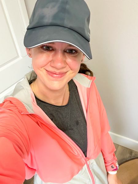 This hat held up in the rain and was so comfortable!

#LTKfindsunder100 #LTKfitness