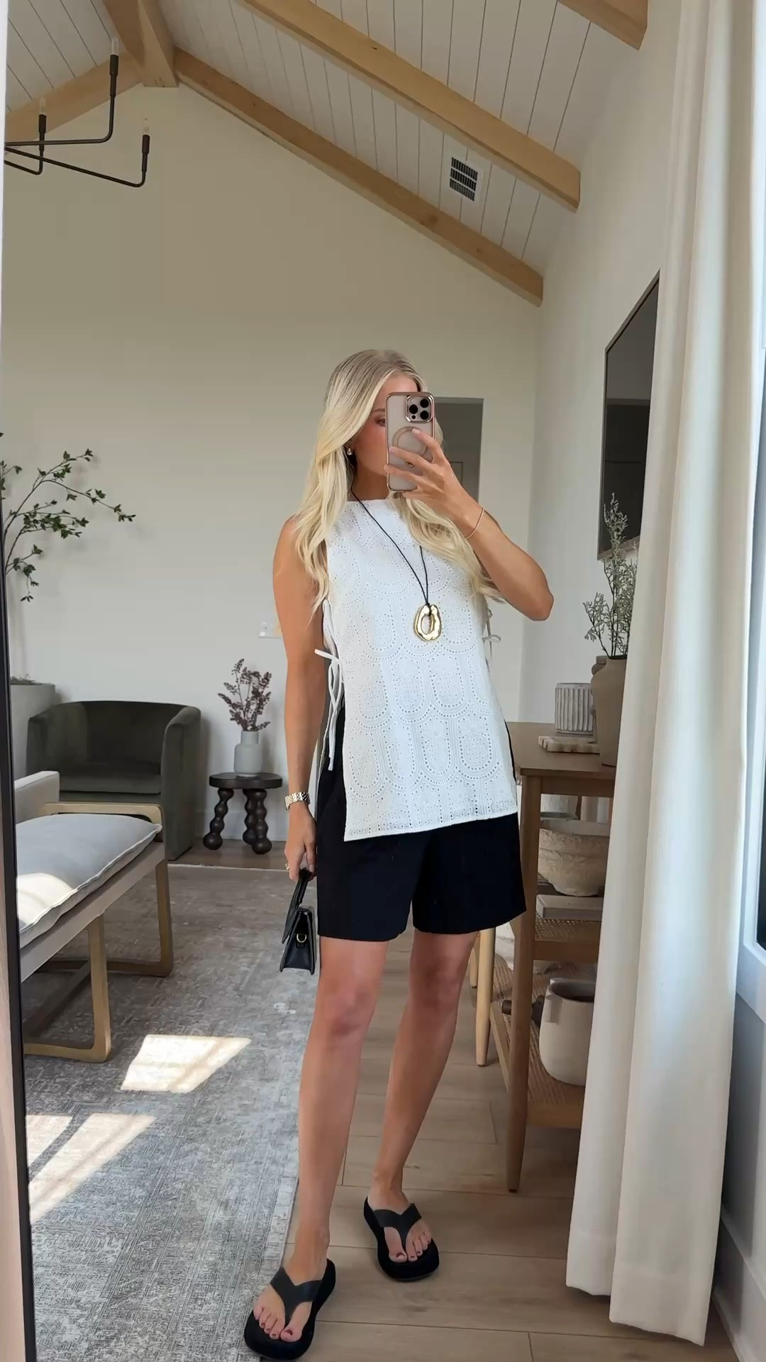SIZE: small in top, 4 in shorts, shoes run tts, linking similar in all! #kathleenpost

Summer chic outfit, all white outfit, 4th of July look

#LTKootd