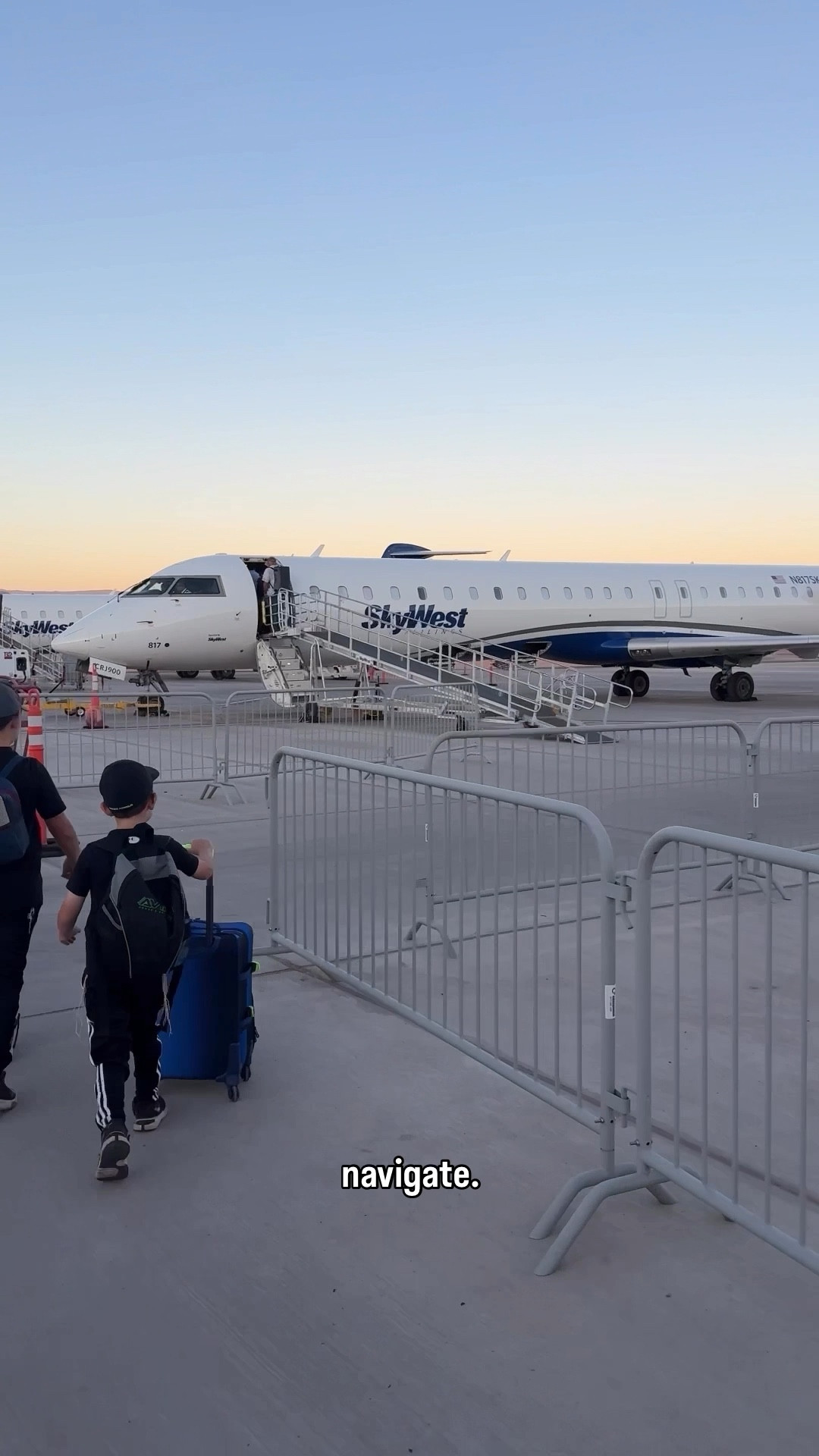 Come along as we travel from Utah to Colorado with a stop over in Phoenix. Let’s visit some kosher markets and eateries and check out some views on the way. We also checked into the most beautiful hotel @grandhyattvail #travel #grandhyatt #kosher #koshertravel #metziahstravel