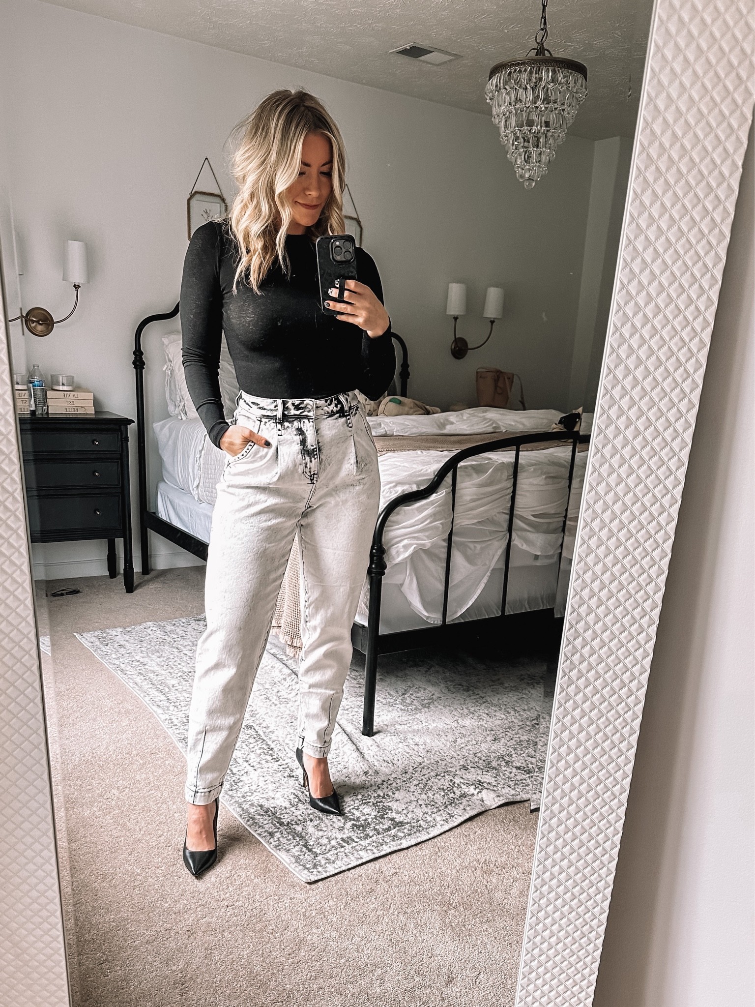 Skinny jeans, something navy, mesh top 

#LTKunder50 #LTKstyletip #LTKunder100