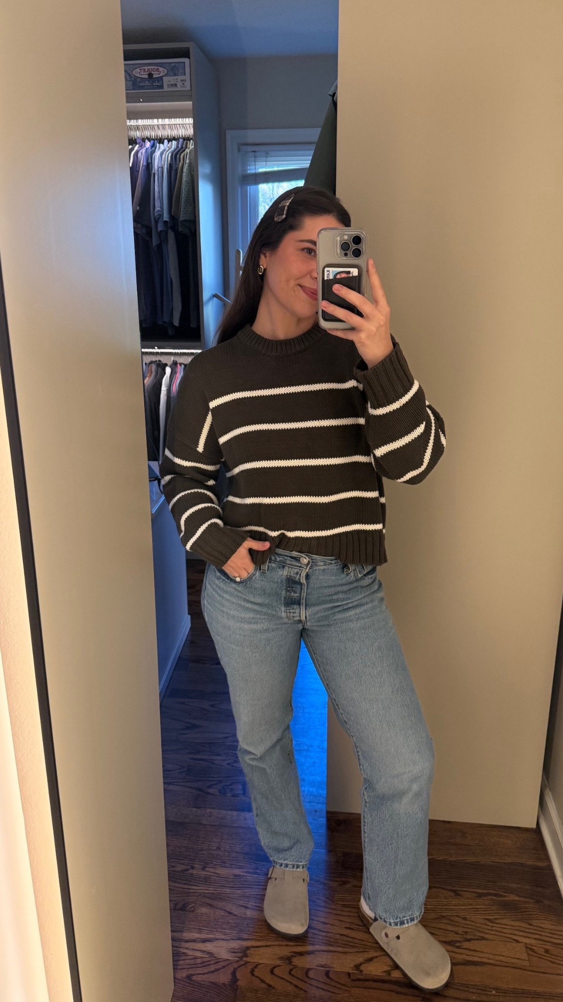 Cozy sweater fit and staple denim #levis 

#LTKMidsize #LTKootd #LTKgrwm