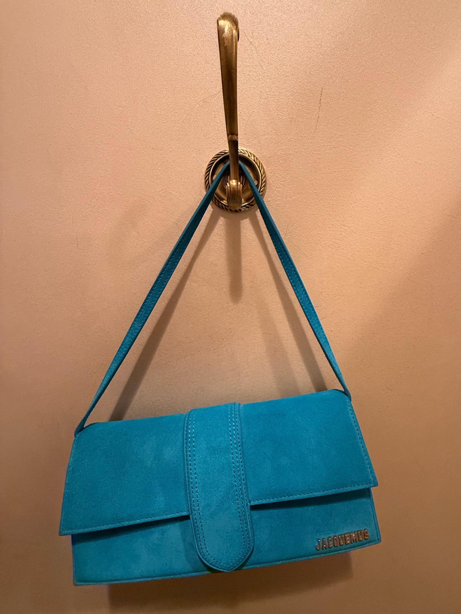 Feeling Blue 

#LTKItBag