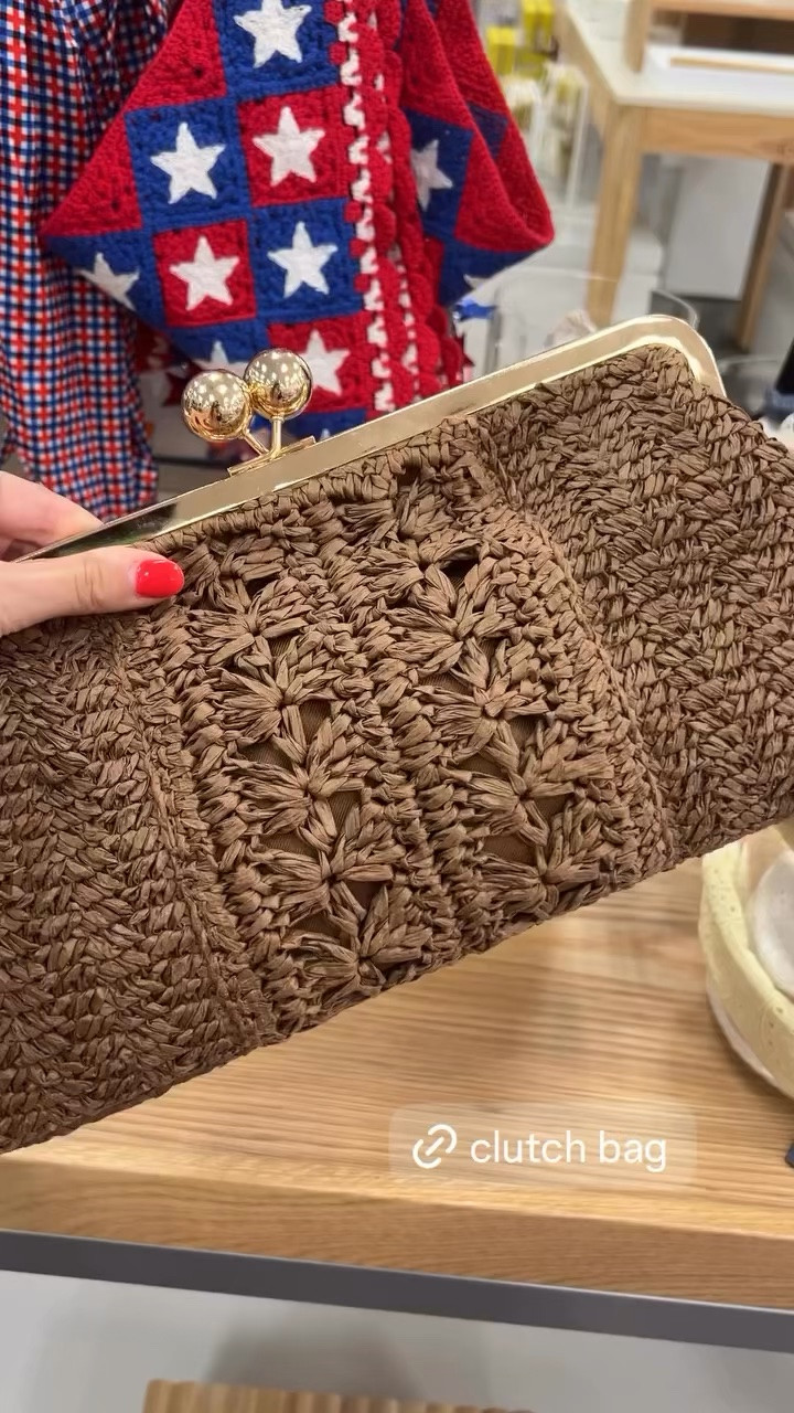 // the cutest clutch for summer or the beach!! also comes in a lighter color if the darker brown isn’t for you! 🐚☀️✨ //

#LTKootd #LTKSeasonal #LTKTravel