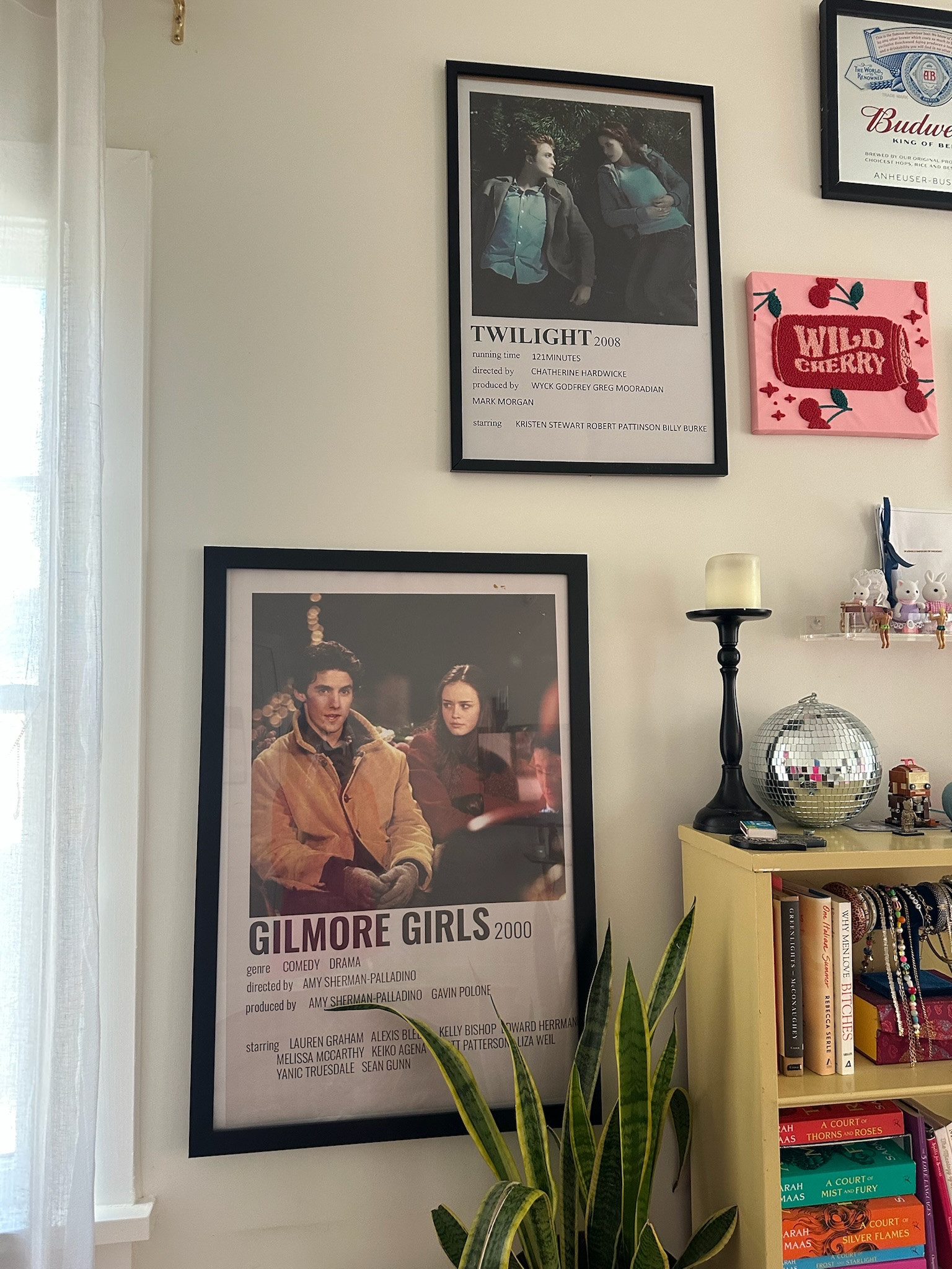 bedroom decor 🖼️🪩🪴🍒

#LTKStyleTip #LTKFindsUnder100 #LTKHome