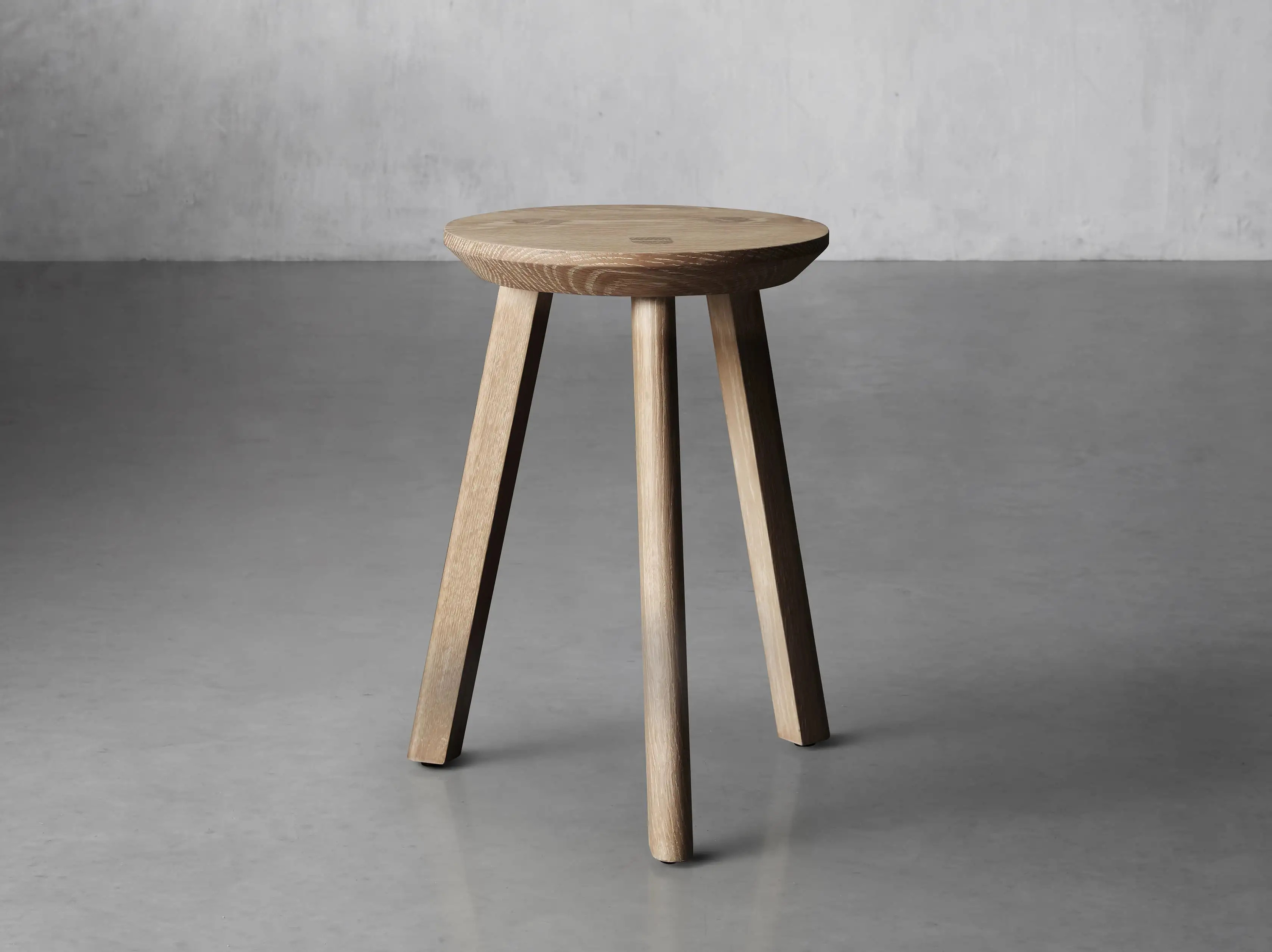 Daniel Stool | Arhaus