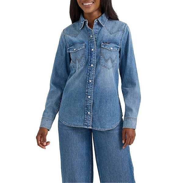 Women's Wrangler Classic Denim Slim Western Snap Long Sleeve Button Up Shirt Medium Mid Wash | Scheels
