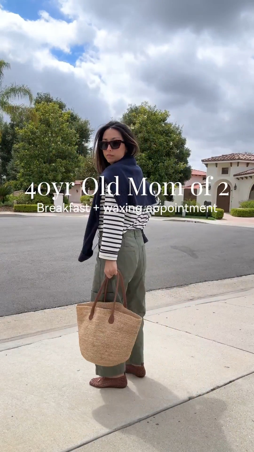 40yr old mom of 2 - What I wore to breakfast and my waxing appt.

Tuckernuck tee xs
Pistola cargos petite 25 - you can size down
Dolce Vita flats 5
Aritzia tote - sold out, linked similar
Everlane cotton sweater xs
Electric Picks earrings
Dorsey James necklace 15"
Celine sunglasses

summer outfits, petite style

#LTKmomlife #LTKootd #LTKPetite