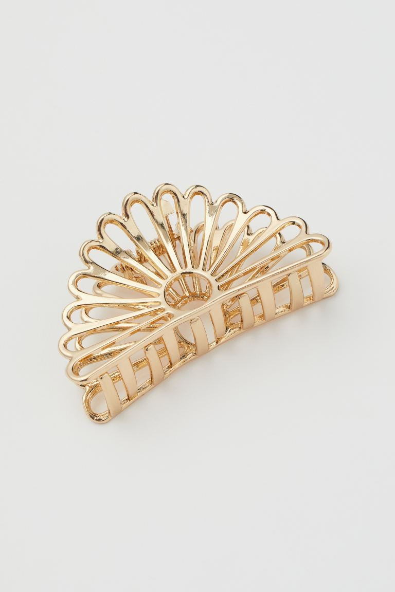 Metal Hair Claw
							
							$9.99 | H&M (US + CA)