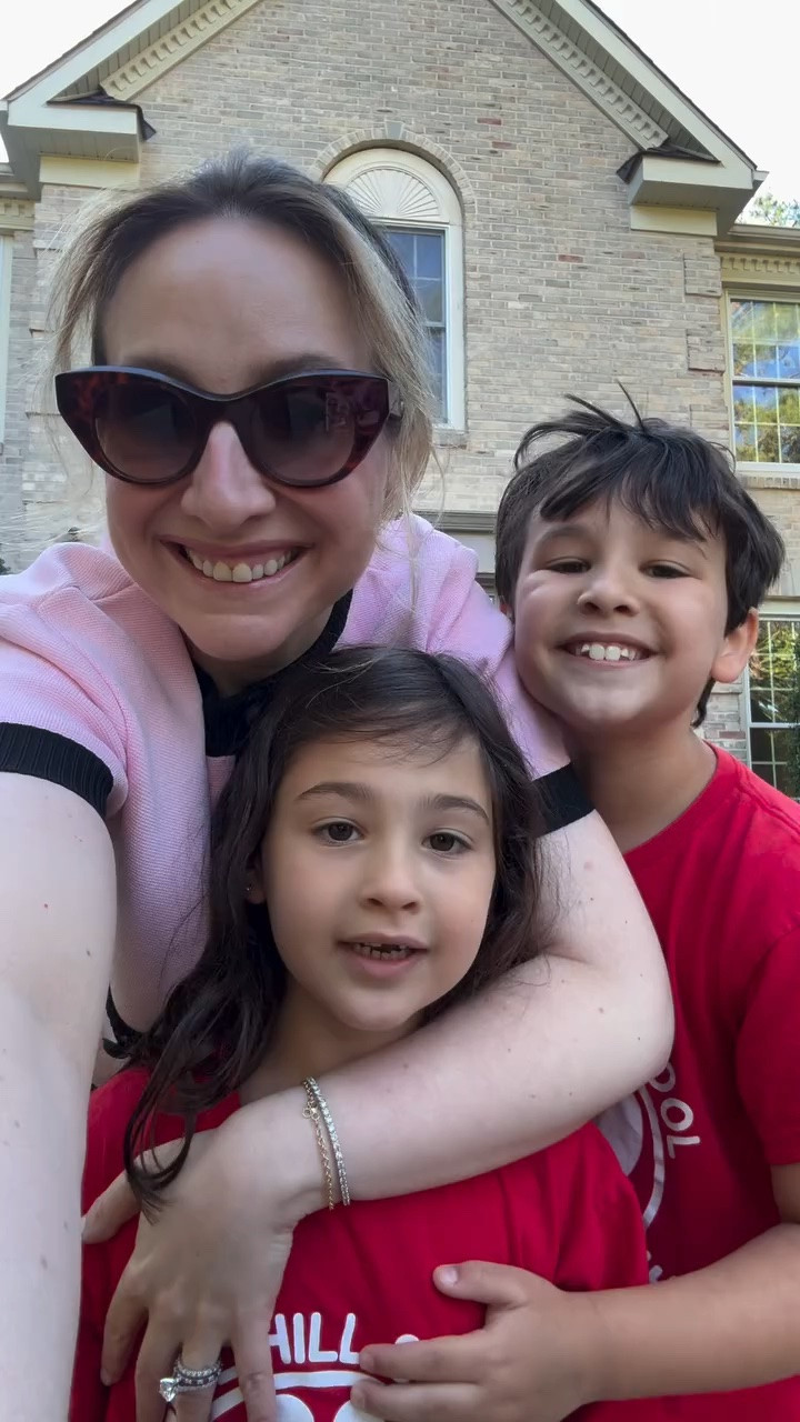 Confidence is contagious. When your kids see you own your ambition, your style, and your worth, they learn to own theirs too.

#ConfidenceIsContagious #LeadByExample #WorkingMom #MomLife