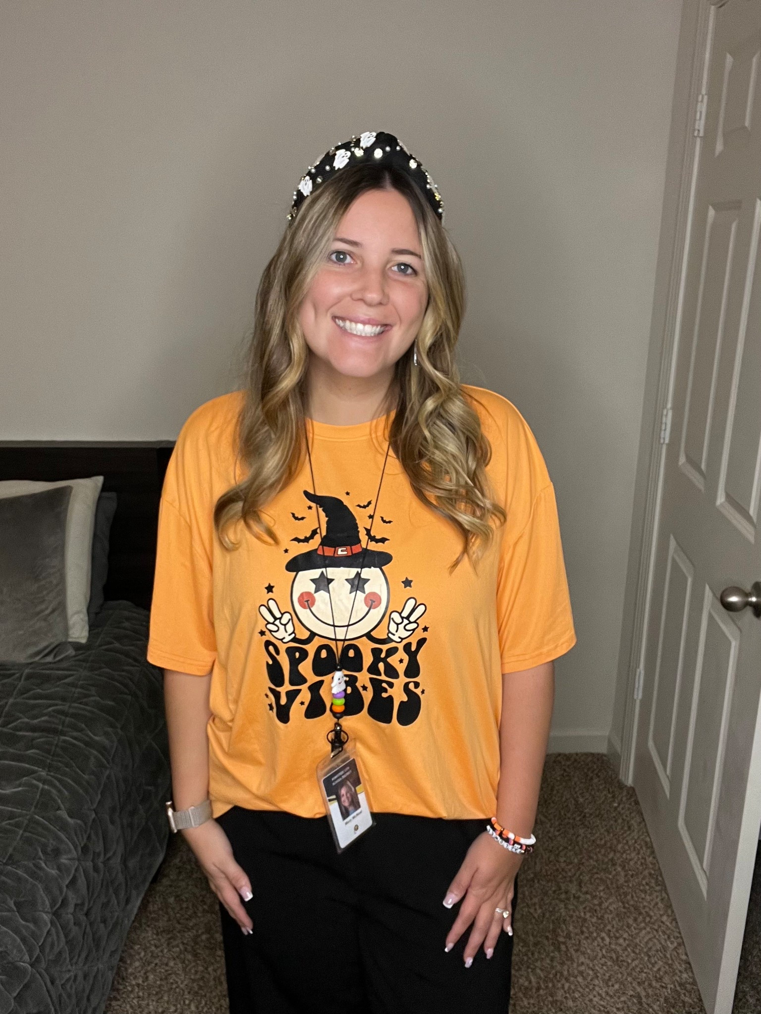 Halloween teacher outfit! Loving this cozy spooky vibes tee🧡

#LTKSeasonal #LTKFindsUnder50 #LTKStyleTip