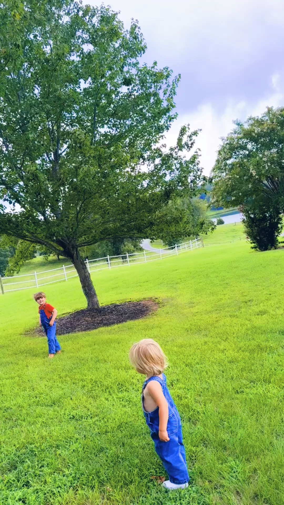And have been out exploring the pastures 🌳🌾 (they found an old birds nest 🪺 that we put back in the tree 🪾, dandelions 🌼, and more!!) and walking down to the pond 🦆 until the rain started back!!! ☔️ Gosh these are the days and what a precious childhood these cuties get to have out here!! 👶🏼👣