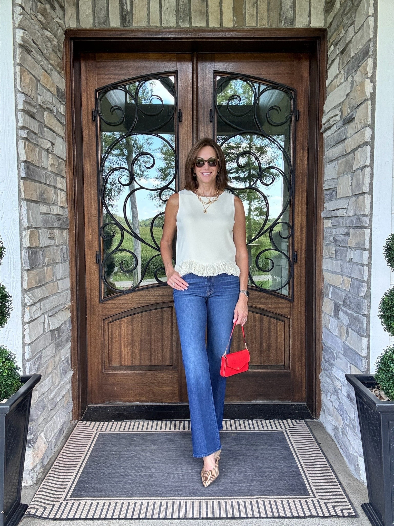 Fringe sweater - large Floral top- medium Mid rise denim - size 29(run small) Fall styles Fall transition Country concert Denim outfit Midsize style

#LTKootd #LTKSeasonal #LTKOver40