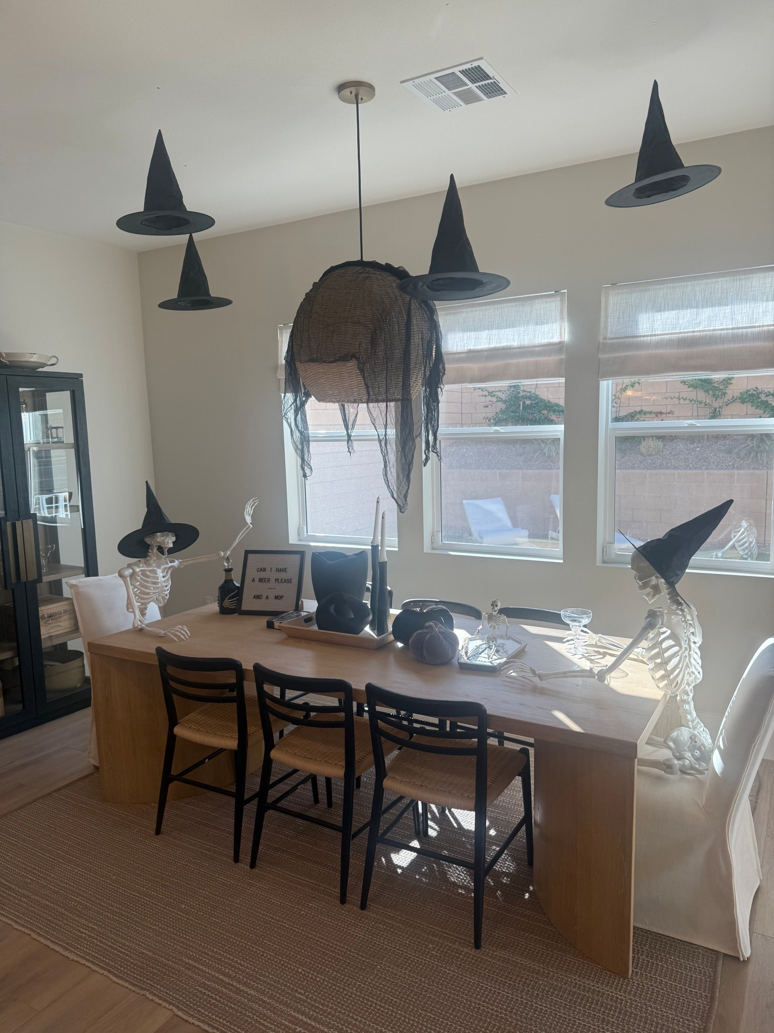 Halloween table scape 

#LTKSeasonal #LTKHalloween