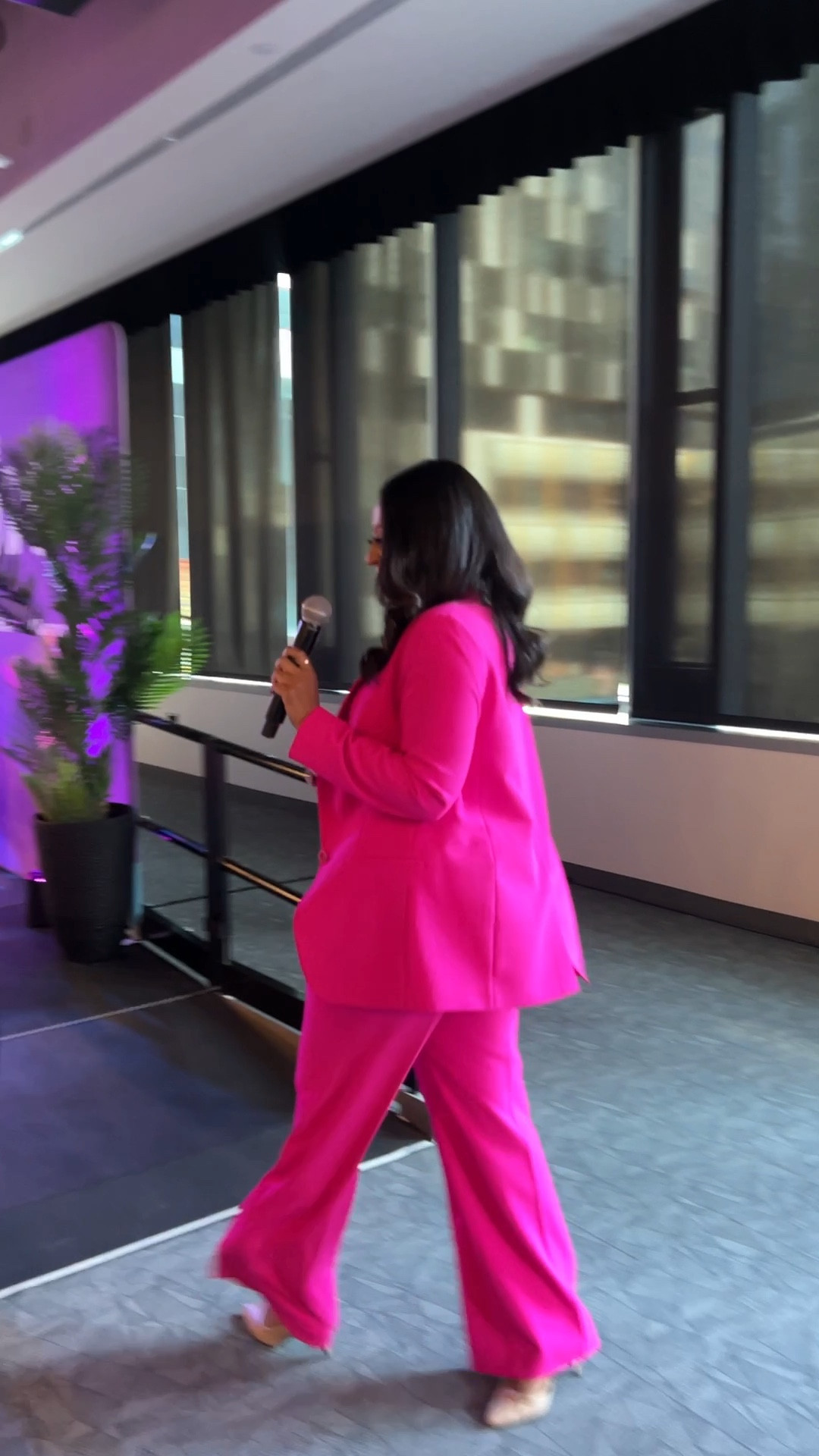 Loving this pink suit from express! 

#LTKstyletip #LTKworkwear