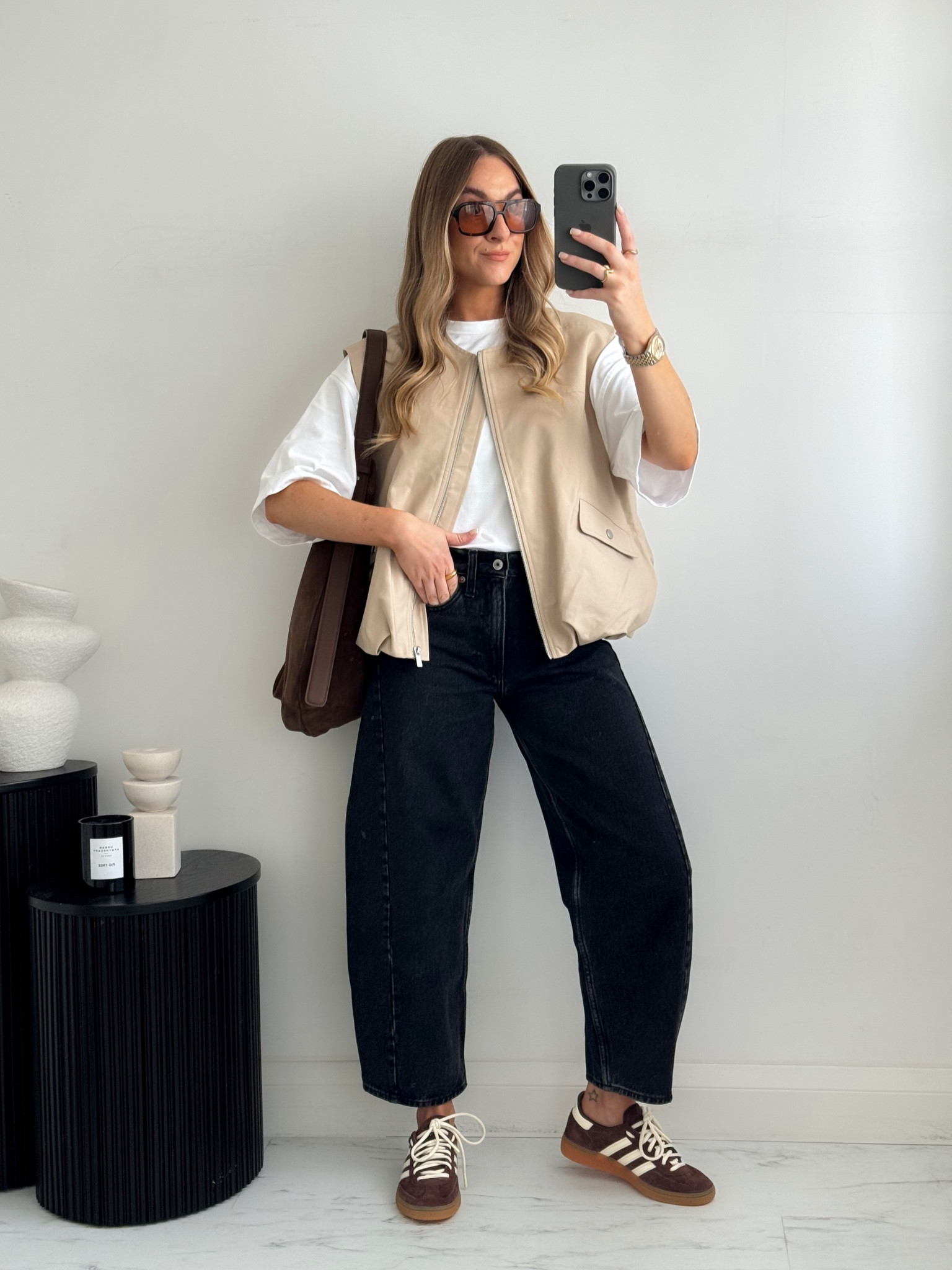 Barrel leg jeans / gilet / brown adidas Spezial for a casual autumn outfit 

#LTKstyletip #LTKautumn #LTKshoes