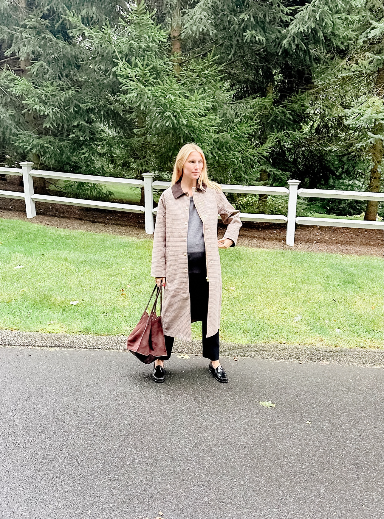 The chicest fall basics from @jcrew - love this fall outfit that makes for a classic workwear look as well as a great mom outfit. And the bag and jacket are two of my favorite pieces this fall. Linked all my favorite j.crew fall pieces here.
#injcrew #ad

#LTKStyleTip #LTKSeasonal #LTKWorkwear