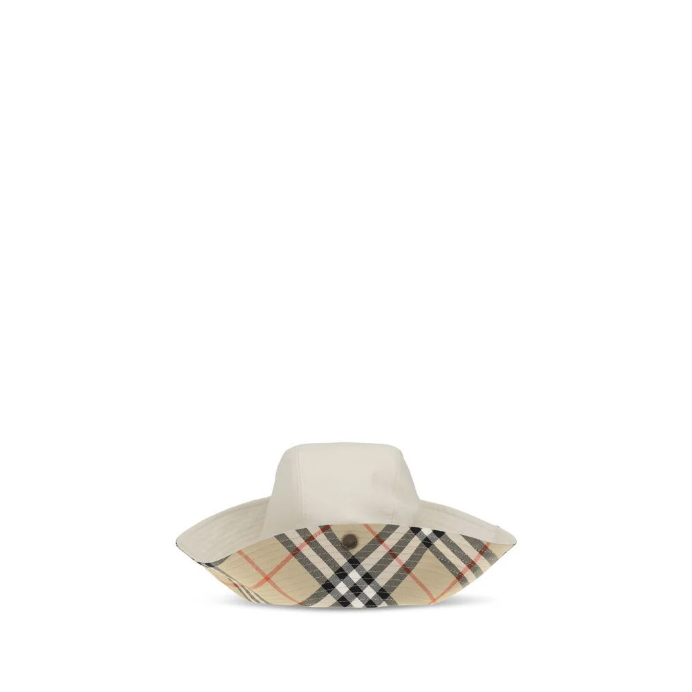 Burberry BU8126554C1409BB Bucket Hat — White - S | Italist Inc.