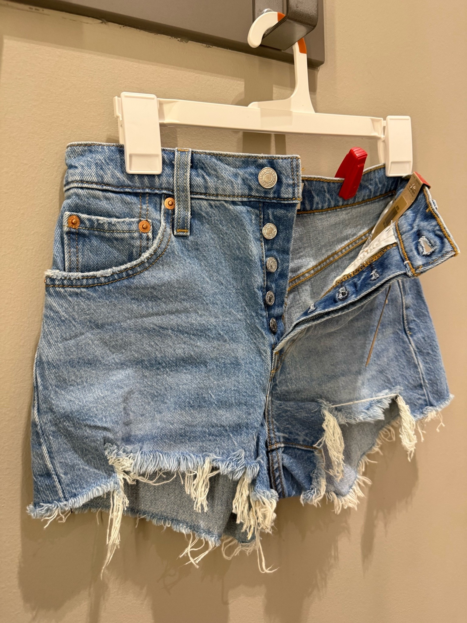These high rise Levi shorts are a must for summer!

#LTKSaleAlert #LTKPetite #LTKMidsize
