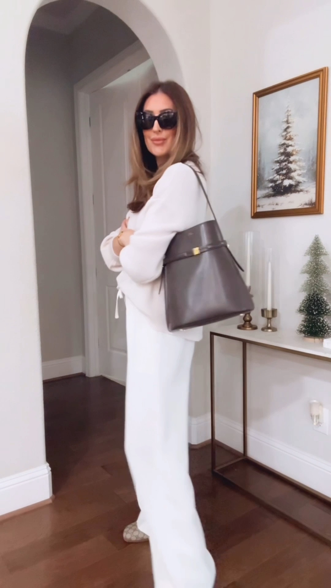 Sneaking away for a couple of hours today to go see a movie solo before visiting with family some more, and wearing this comfy chic look. By the way, I got this new bag for Christmas and it’s so good. It’s the perfect size and strap length for an every day tote. 

#LTKootd #LTKdayinmylife