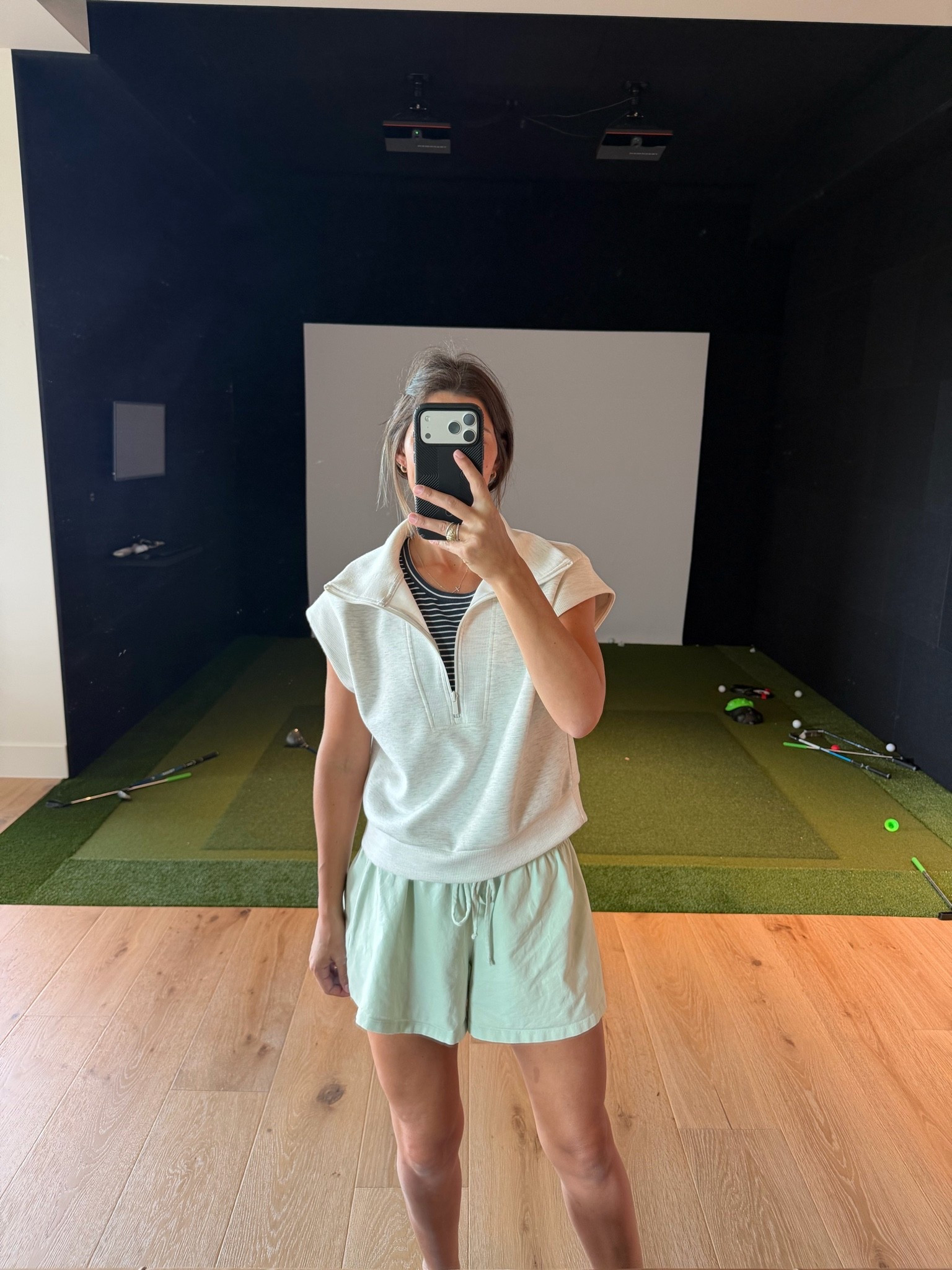 love this athleisure outfit from @Aerie // pullover sweater is @Target 
-
athleisure, activewear, comfy outfit, active outfit, mom style, everyday mom

#LTKmomlife #LTKootd #LTKfitnessgoals