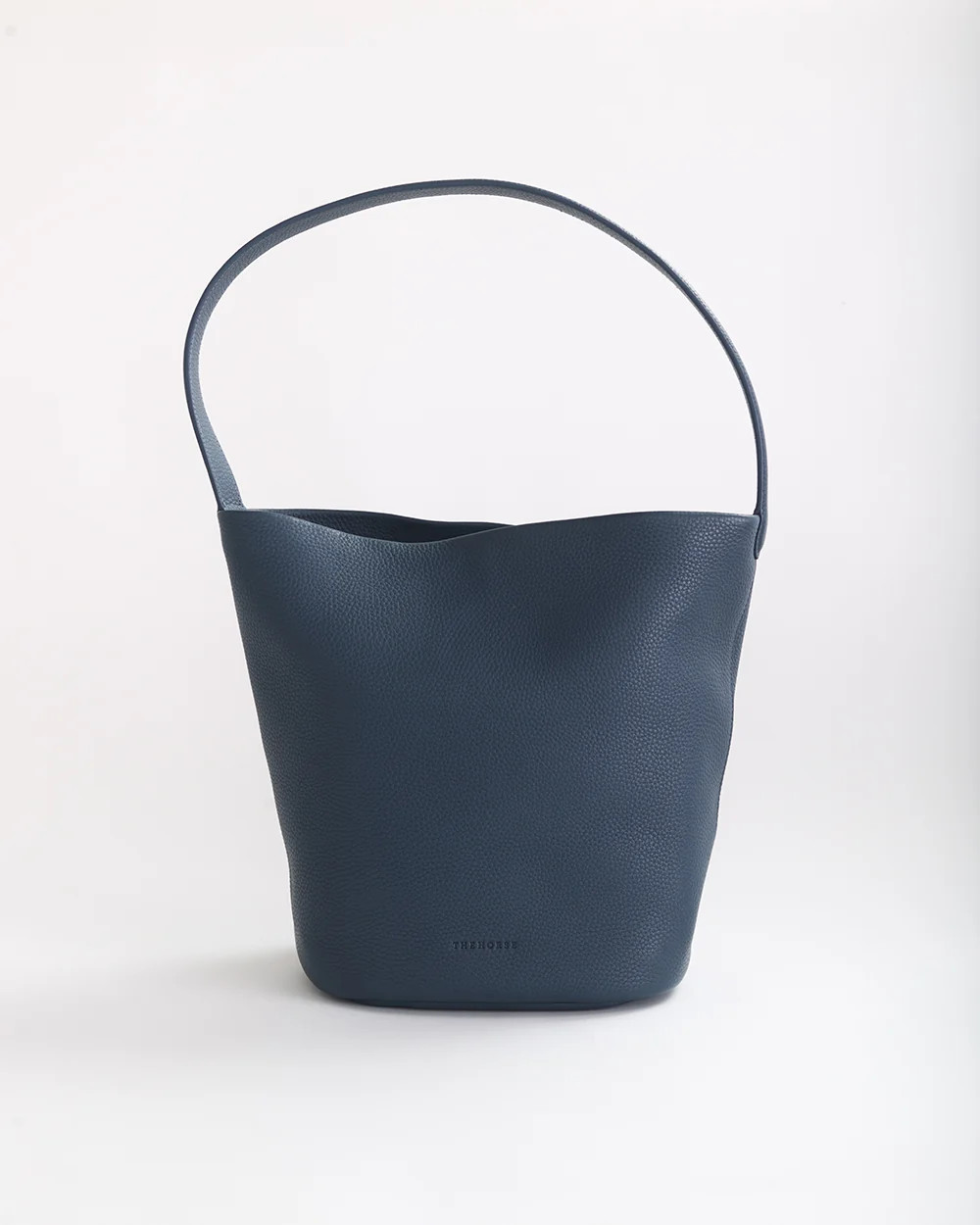 Esme Tote: Mid Blue | The Horse (US, AU, UK, NZ)