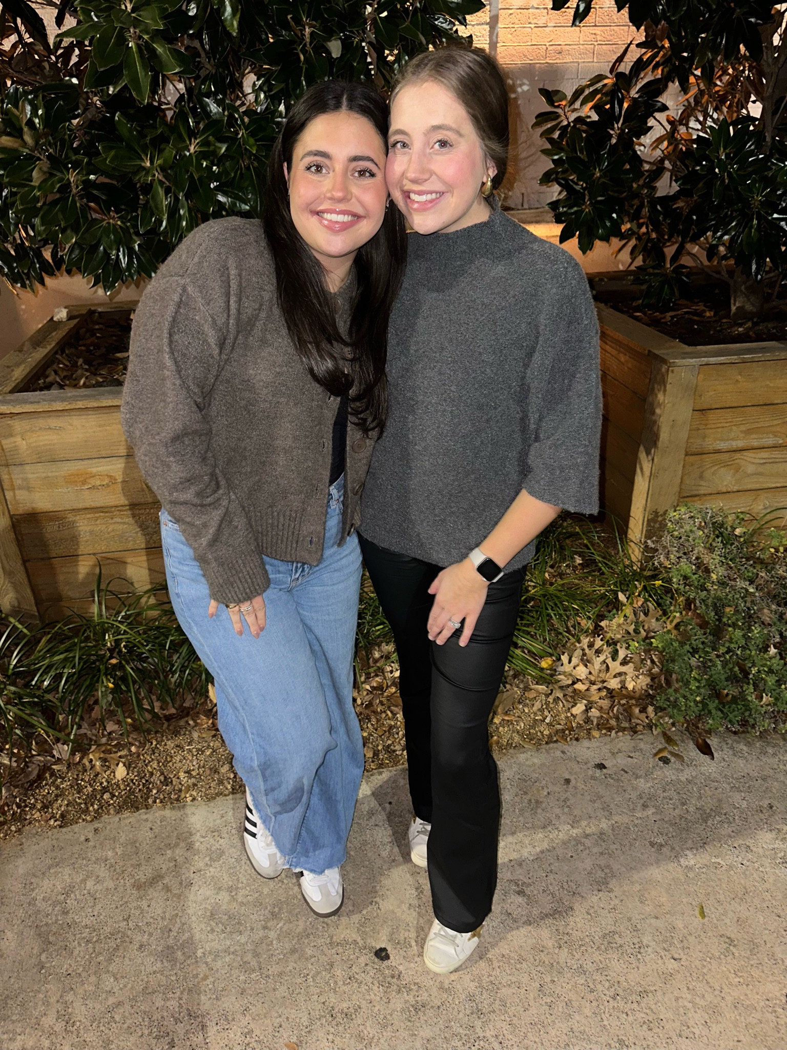 Birthday dinner outfits!!! Love that I can wear this top with leggings or dress it up. 

dinner//fashion//trendy

#LTKFindsUnder100 #LTKFamily #LTKWorkwear