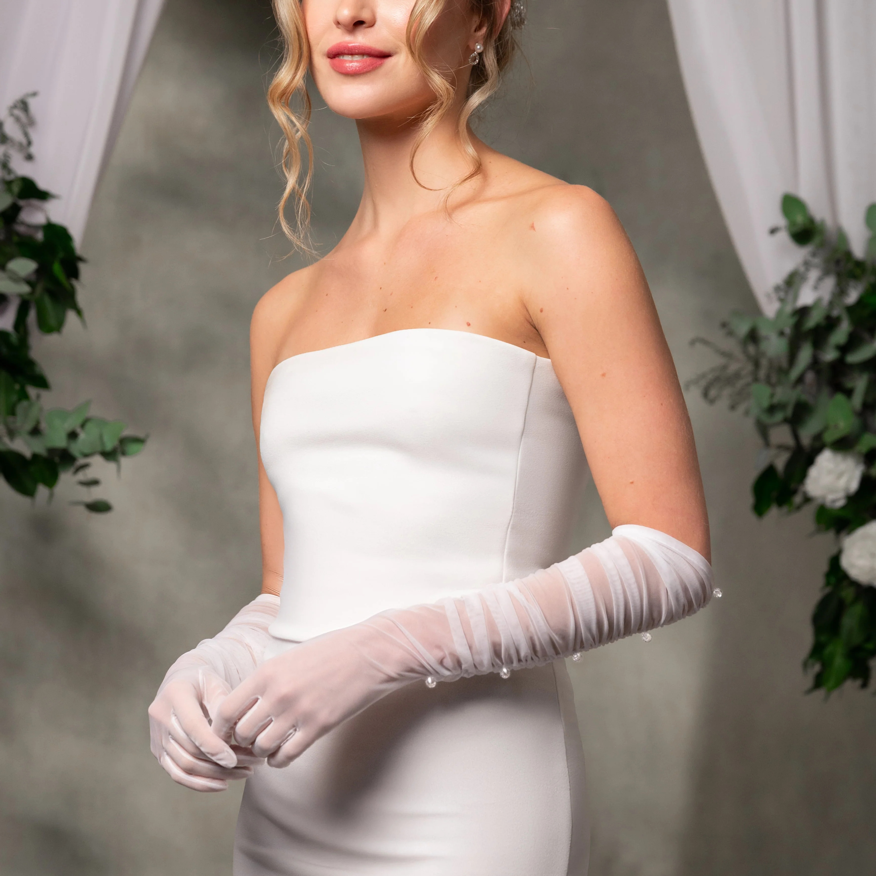 Carisa | Bridal Tulle Opera Glove | Cornelia James
