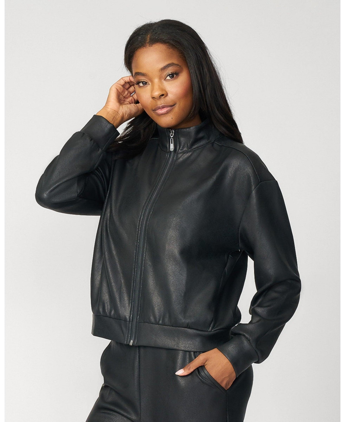 Cable & Gauge Women's Coated Cropped Bomber Jacket - Jet black | Macy's