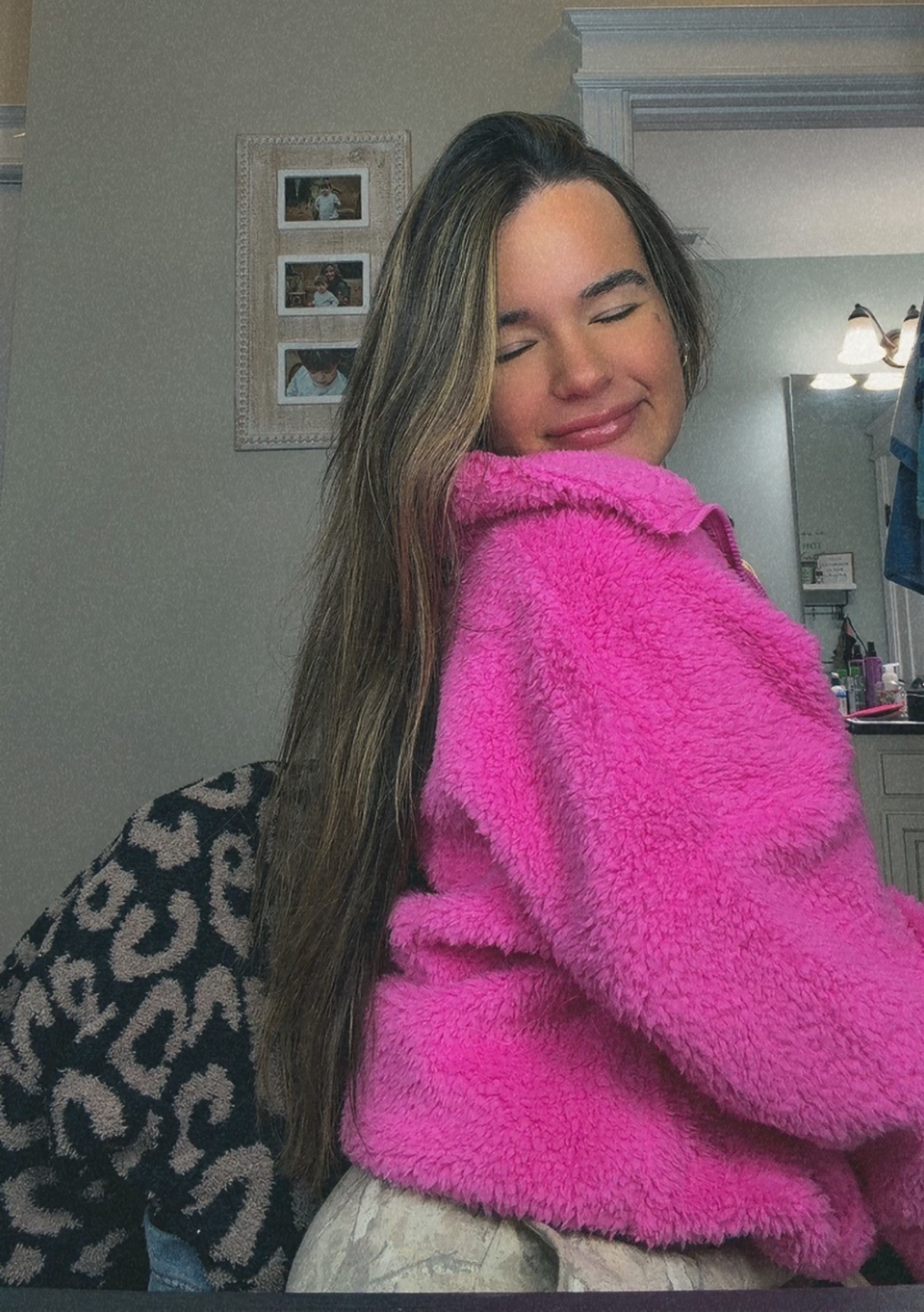 Walmart Sherpa 🩷🩷🩷 I’m wearing a size medium! Fits very true to size & maybe a tad small. I would def size up for an oversized fit  

#LTKGiftGuide #LTKFindsUnder50 #LTKU