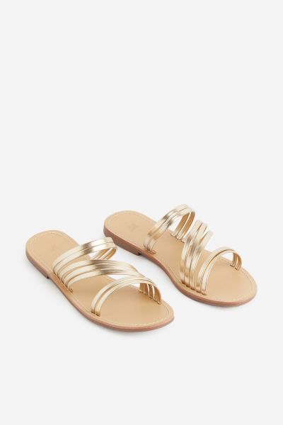 Sandals - No heel - Gold-colored - Ladies | H&M US | H&M (US + CA)