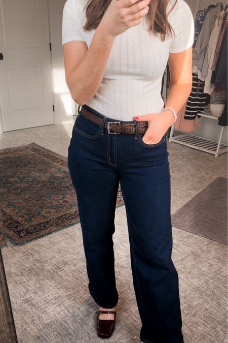 Old navy jeans and fitted ribbed t shirt outfit 


Old navy jeans
Stretch jeans
Denim jeans
Wide leg jeans
T-shirt outfit 

#LTKSpringSale #LTKstyletip