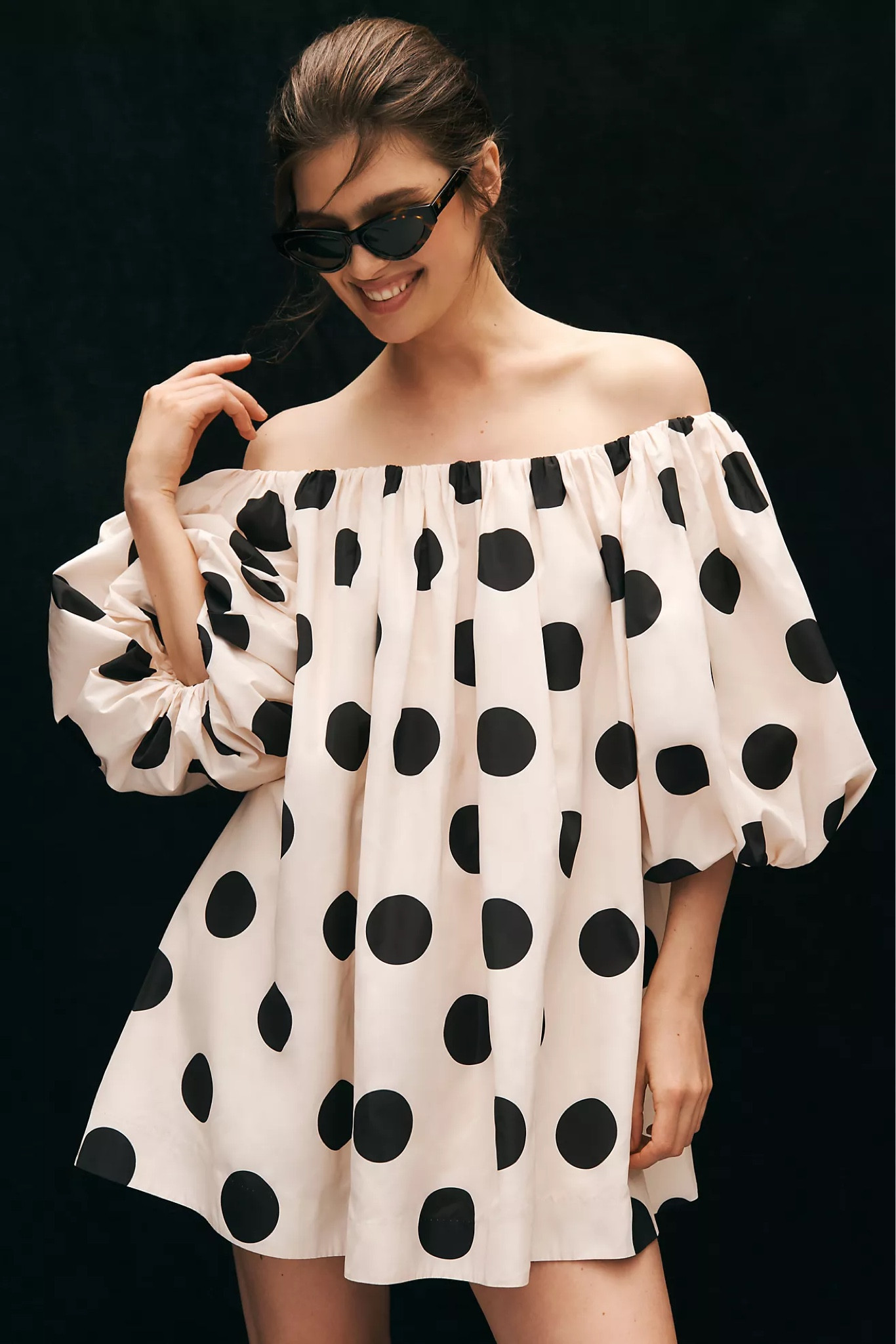 If you love my dress from last night, this has similar volume and love the swing! 