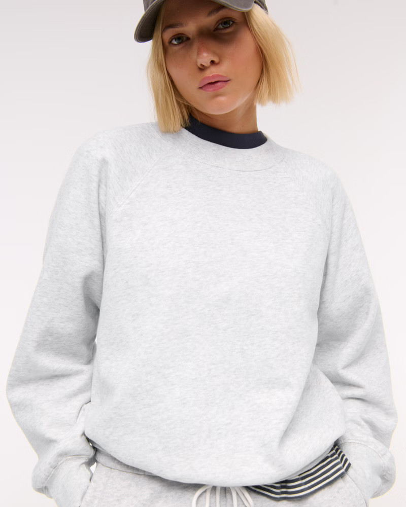 Essential Raglan Classic Sunday Crew | Abercrombie & Fitch (UK)