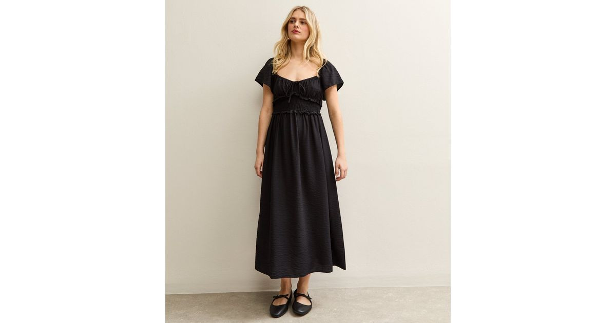 Black  Shirred Sweetheart Ruched Midi Dress | New Look | New Look (UK)