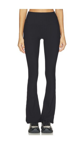 SPANX Spanxsmooth On Form Micro Flare Pant in Black. - size XL | Revolve Clothing (Global)